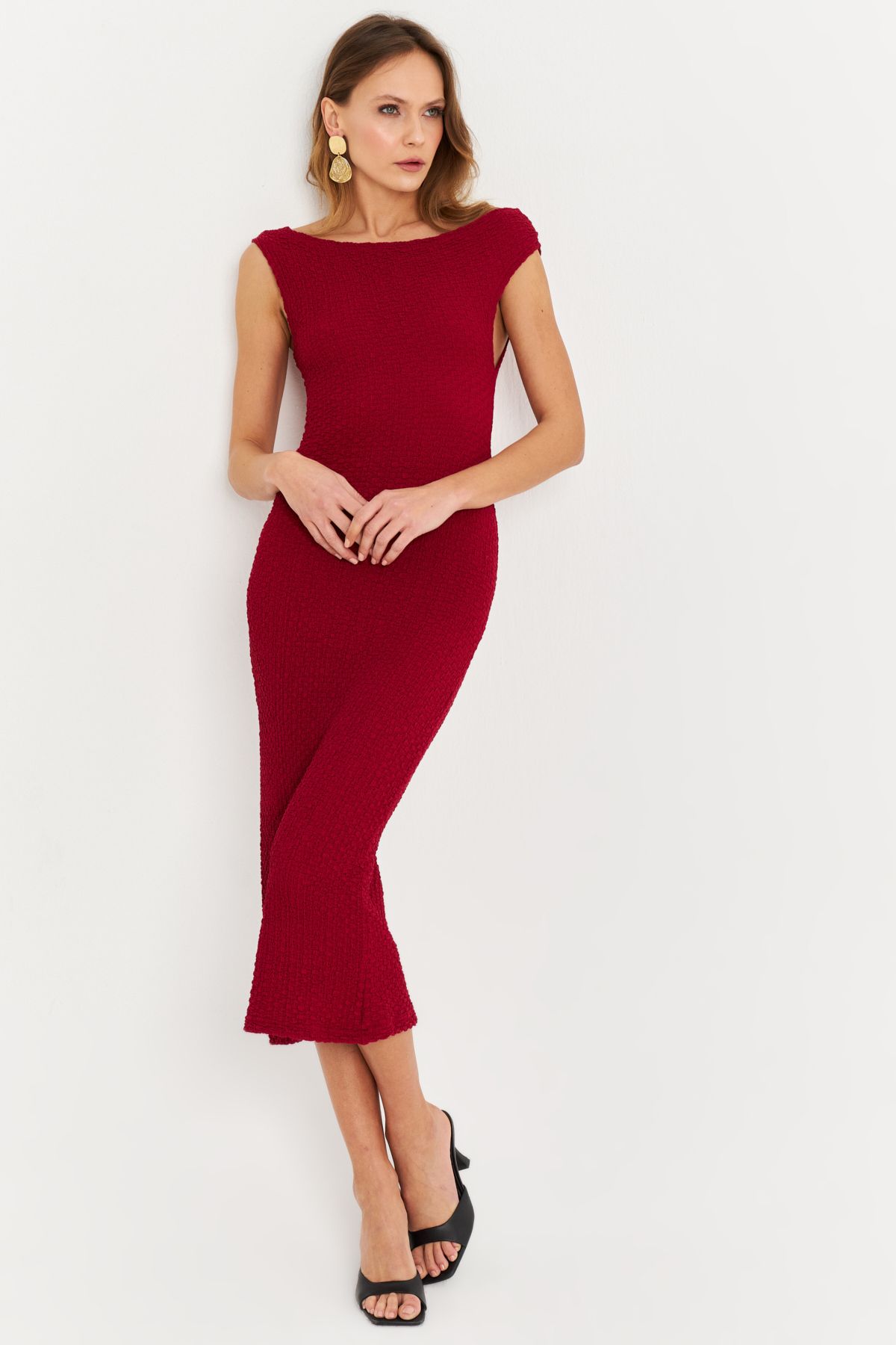 Kadın Bordo Asimetrik Yaka Gofre Midi Elbise MOD2358