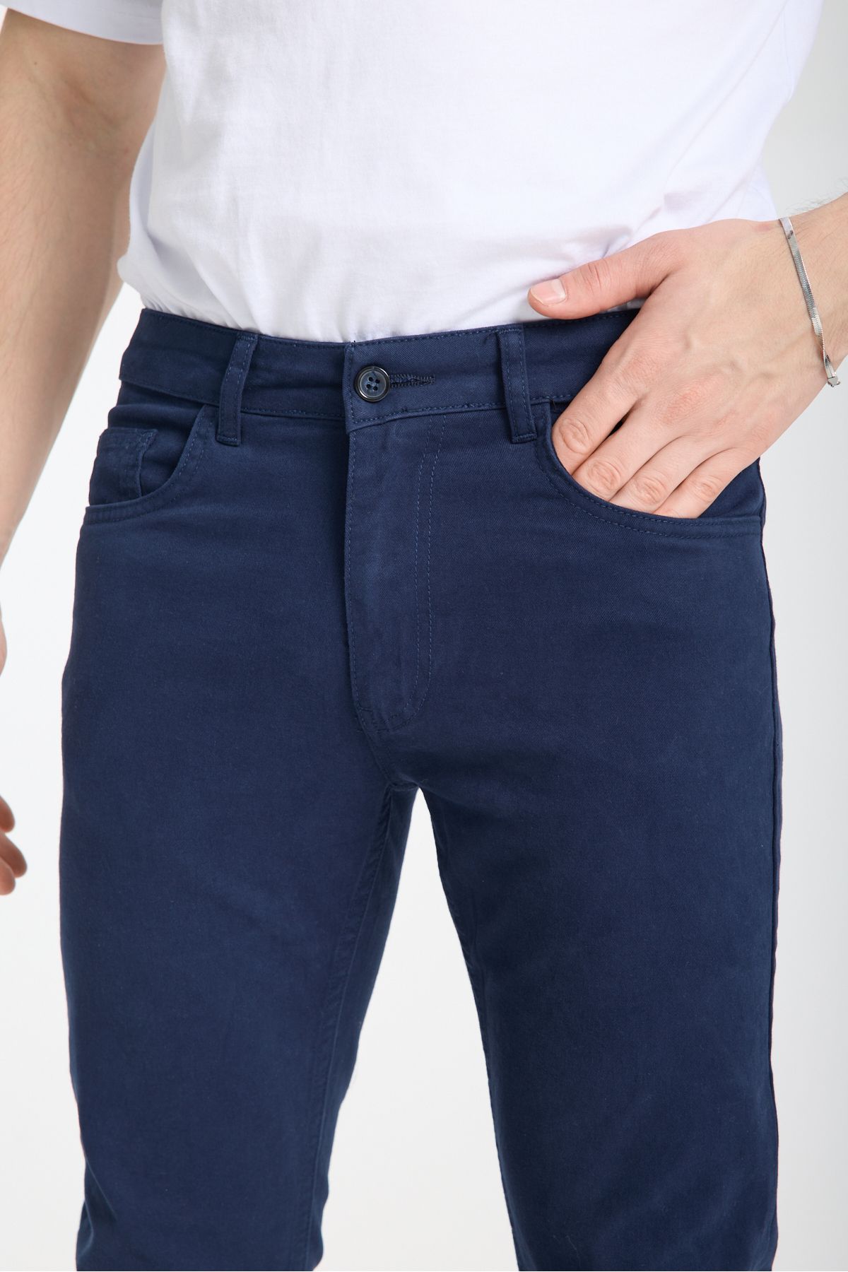 Trendyol Collection-Sötétkék Slim Fit Basic 5 zsebes rugalmas gabardin nadrág TMNSS25PL00020 8