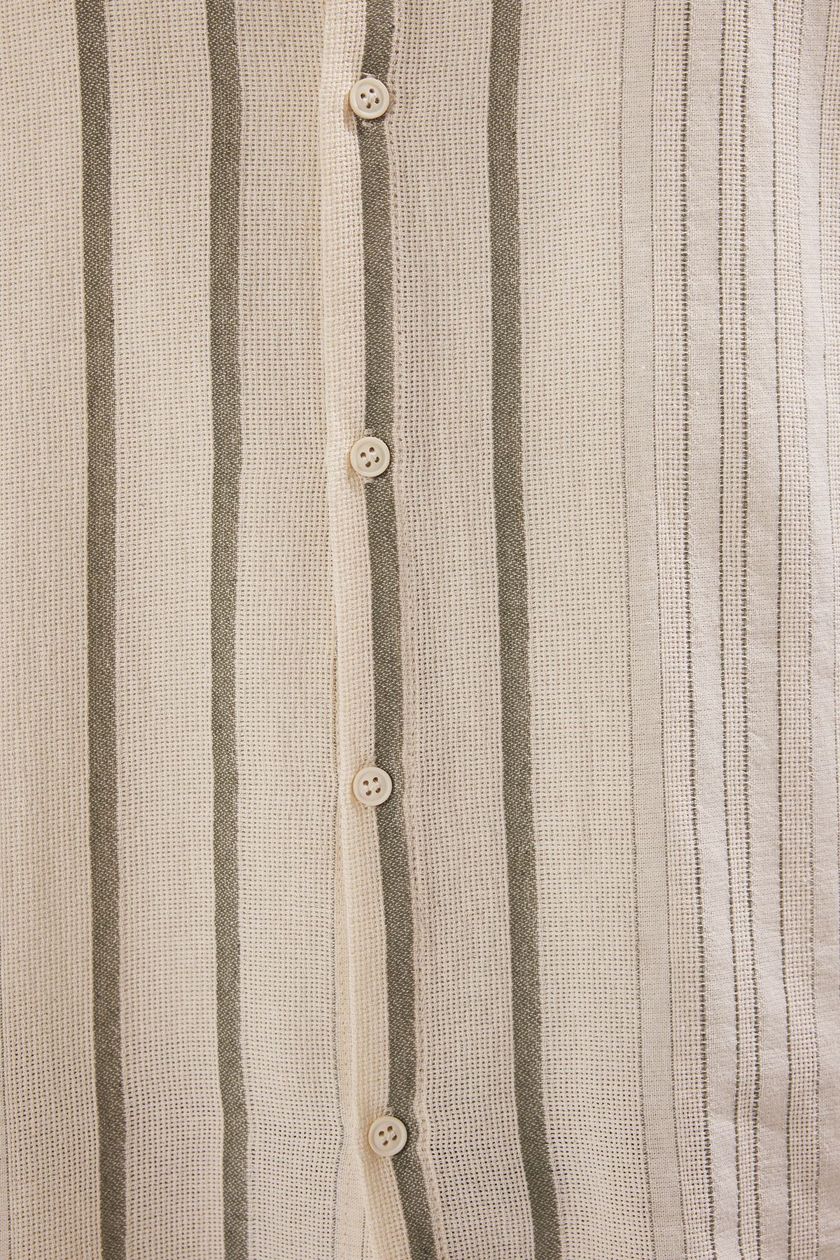 Trendyol Collection-Prémiová khaki košile Regular Fit s pruhy – plátěná textura TMNSS23GO00056 3