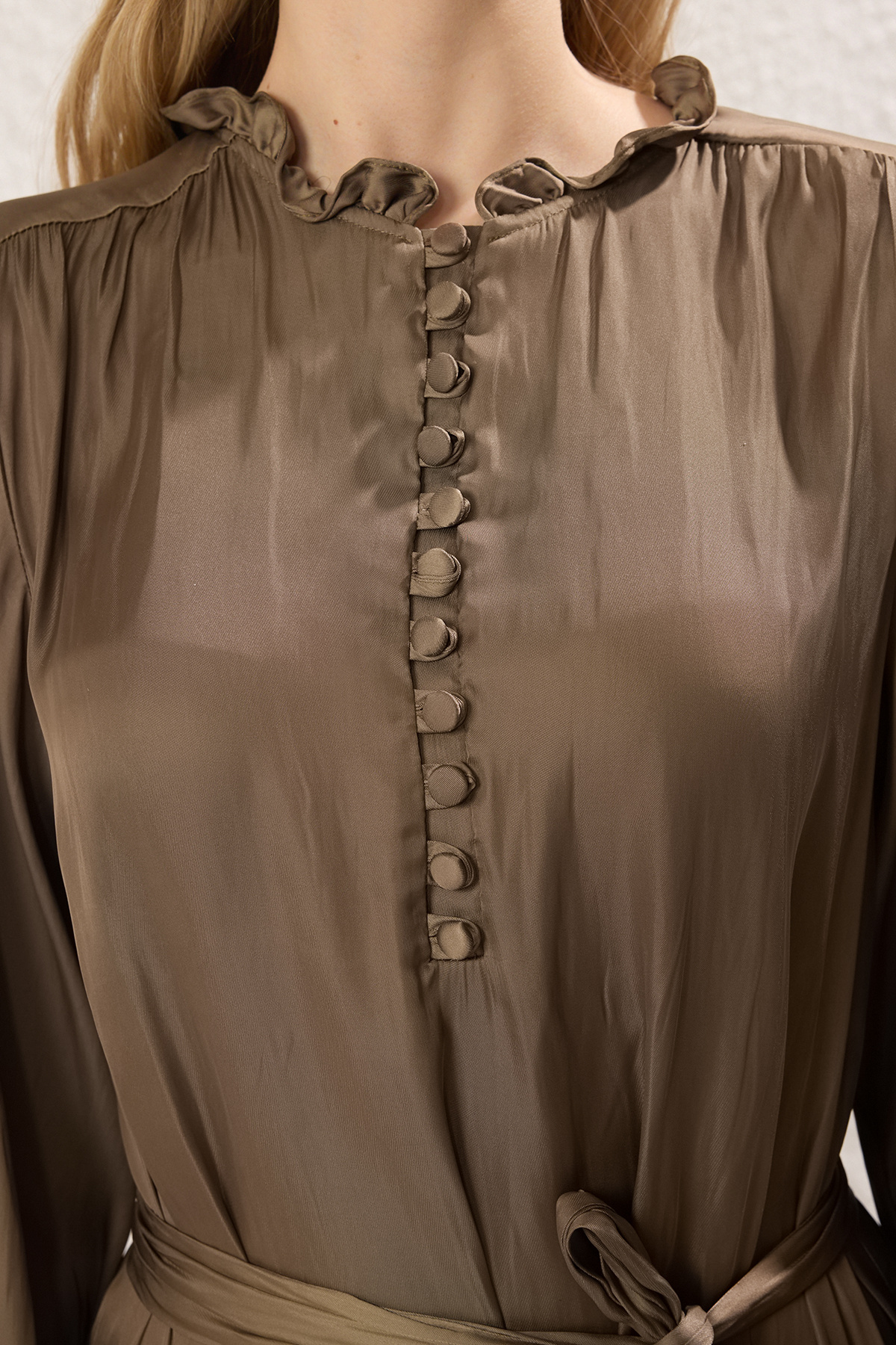 Trendyol Modest-Khaki Relaxed Satin Plain Woven TCTSS25EB00073 3