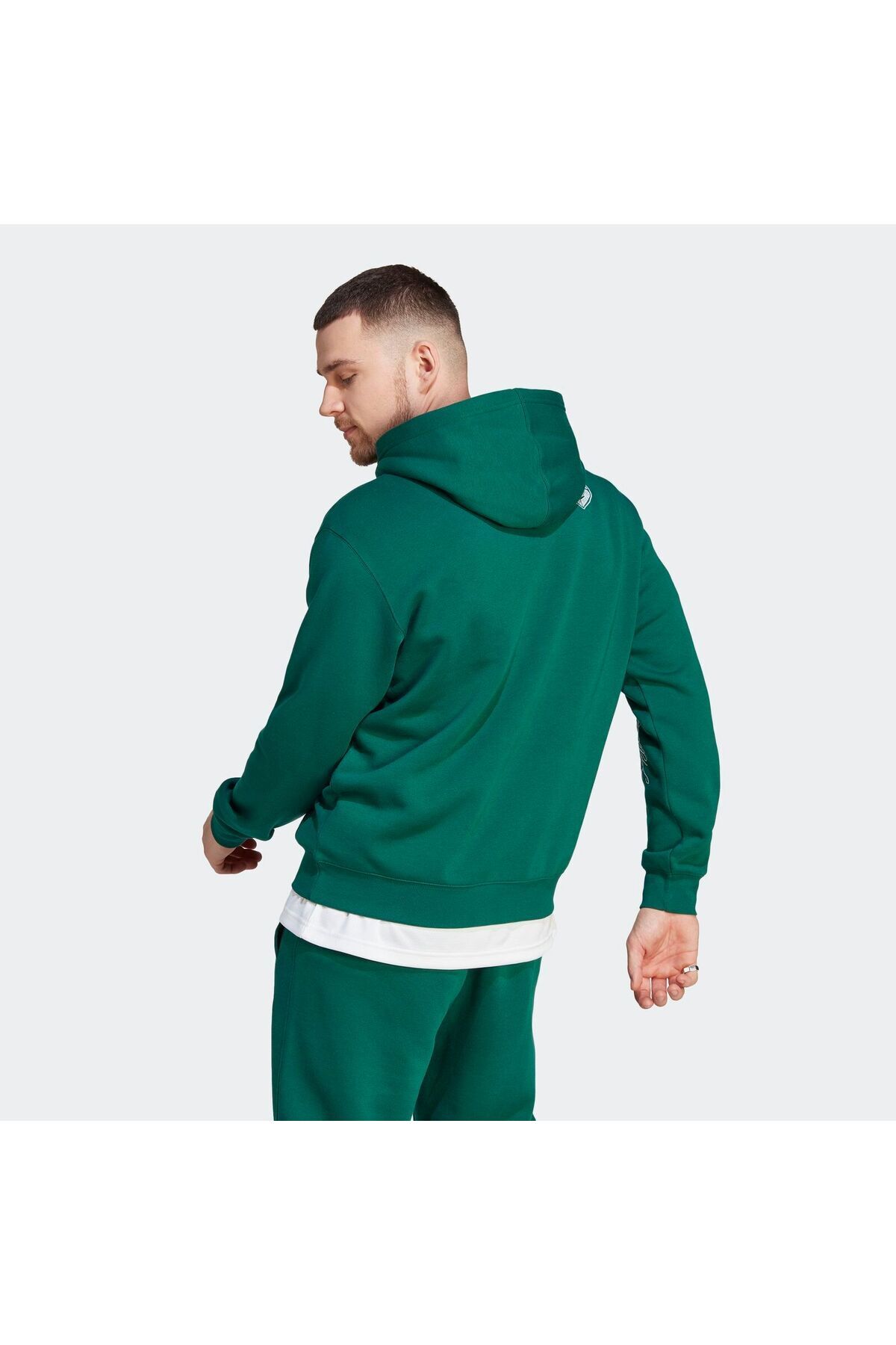 complete the look image