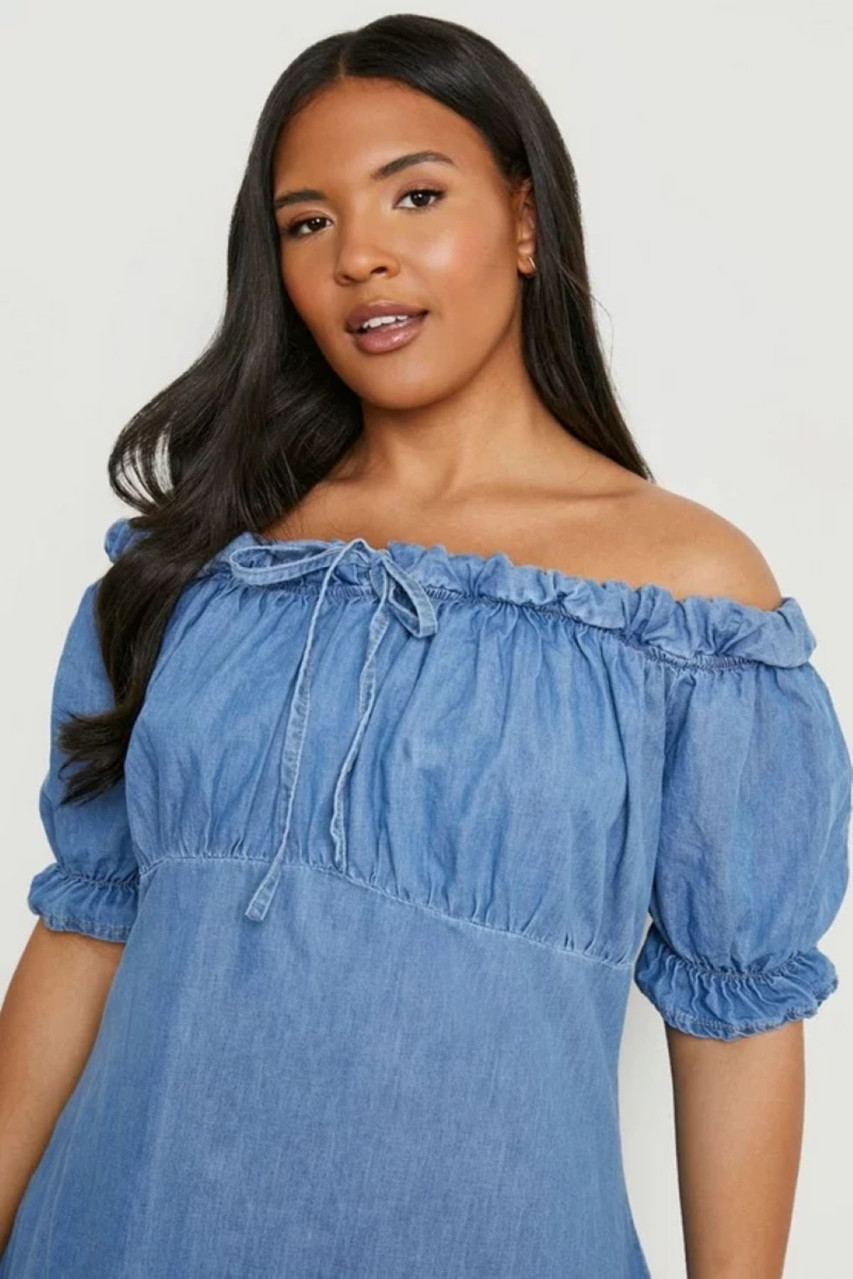 Şans-Women's Plus Size Blue, Washed Denim Fabric, Hemline Ruffles, Off-The-Shoulder Dress 65N38797 2