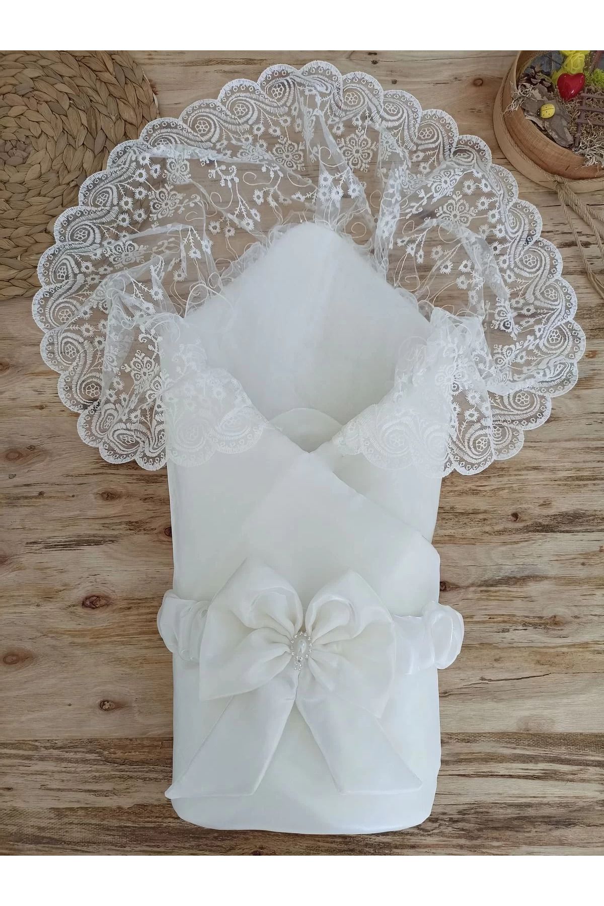 yusuftex Yenidoğan Kumru İnci Fiyonk Kristal Parlak Duvaklı Kundak Bebek Battaniyesi Ekru
