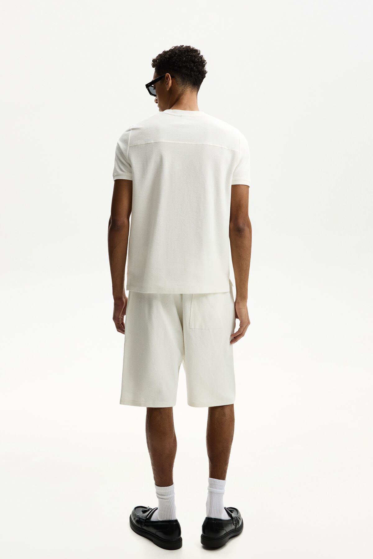 Bershka-Textured Bermuda Shorts Ramadan 3