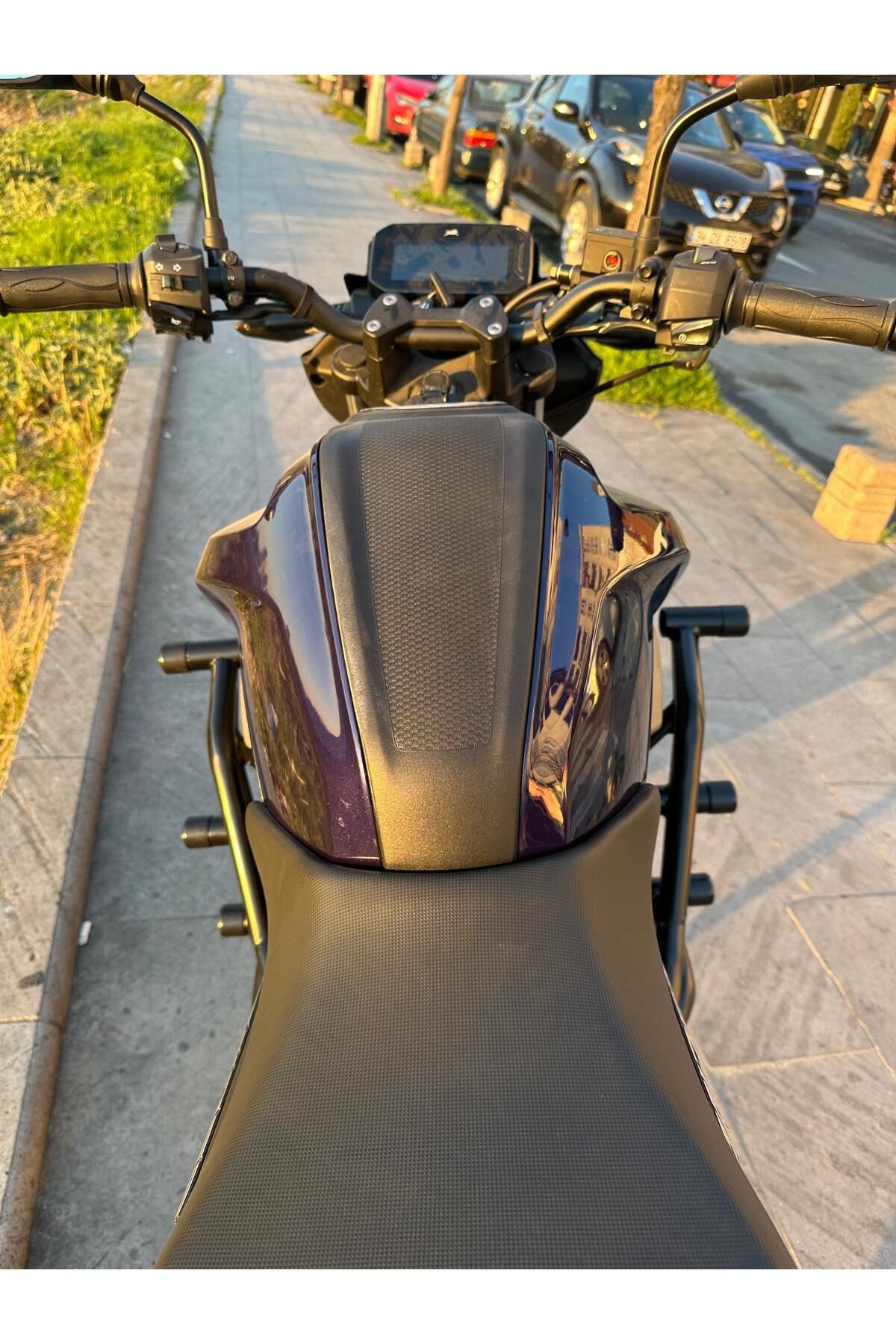 Hamza Motors Tvs Raider 125 Uyumlu Ön koruma demiri (siyah)