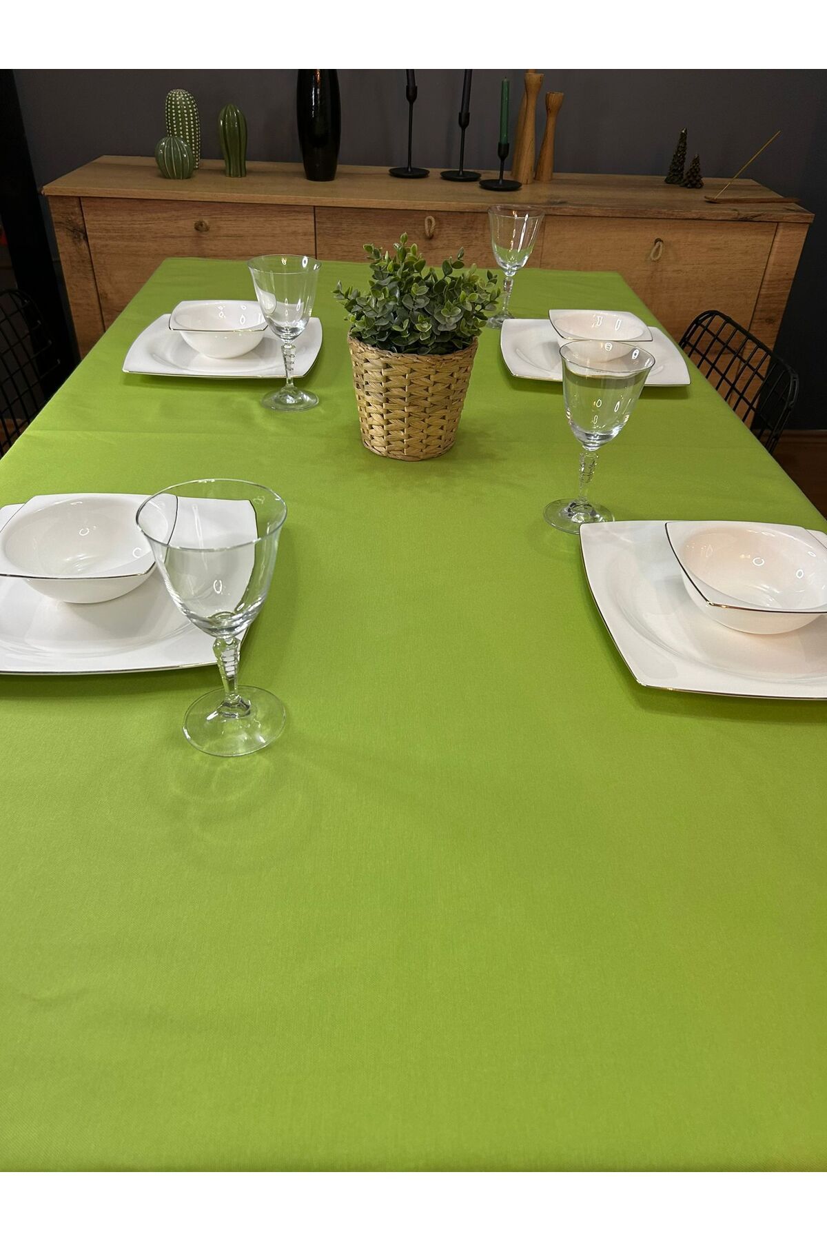 Angels' Collection-Dartless Tablecloth with Water Repellent Feature 1