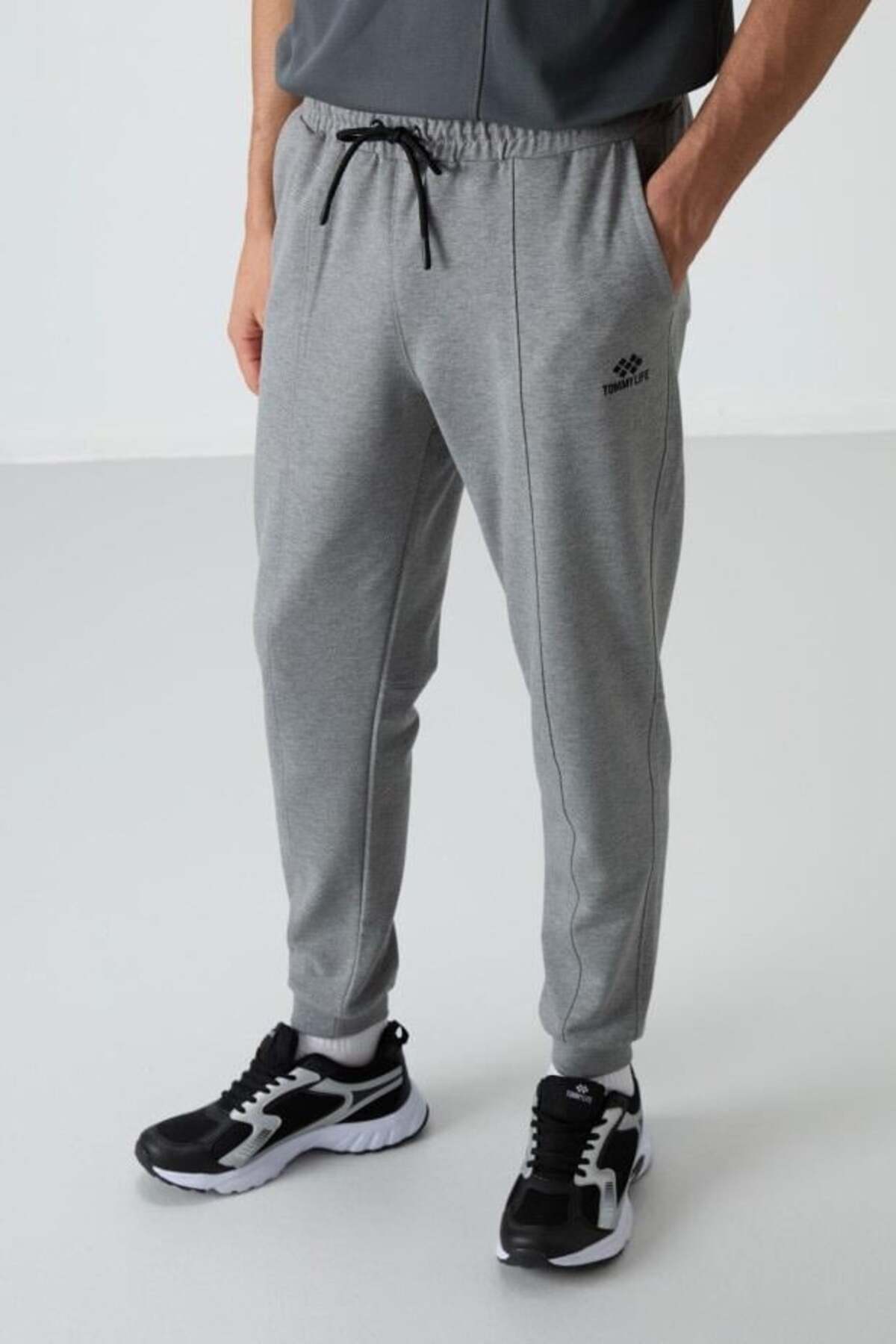 TOMMY LIFE Gri Melanj Pamuklu Yumuşak Dokulu Comfort Fit Nakışlı Erkek Jogger - 82123