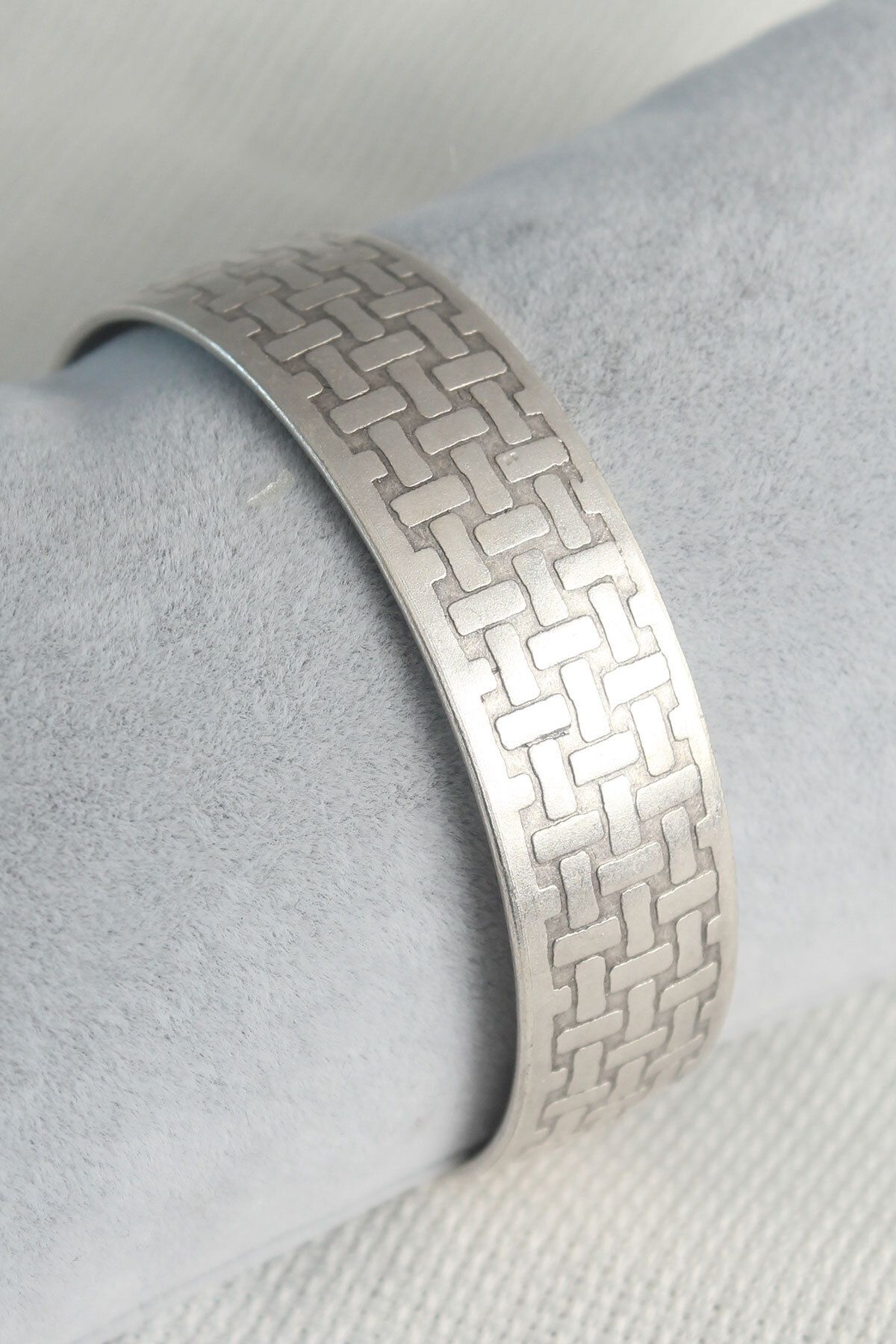 BZK ACCESSORİES Otantik Gümüş Renk Motif İşleme Detay Plaka Erkek Bileklik