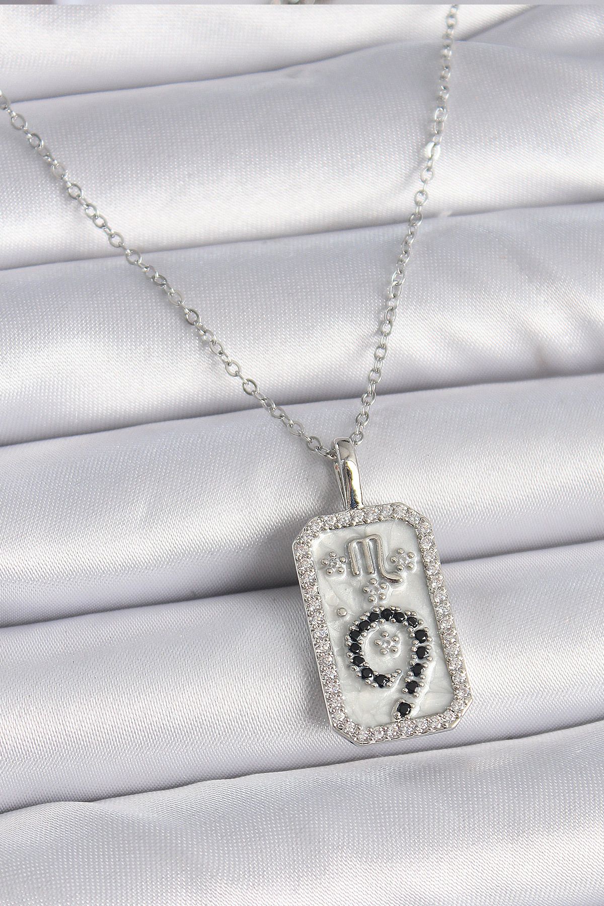 MMB Boutique 316L Çelik Gümüş Renk Zincir Akrep Burcu Zirkon Taşlı Kadın Kolye