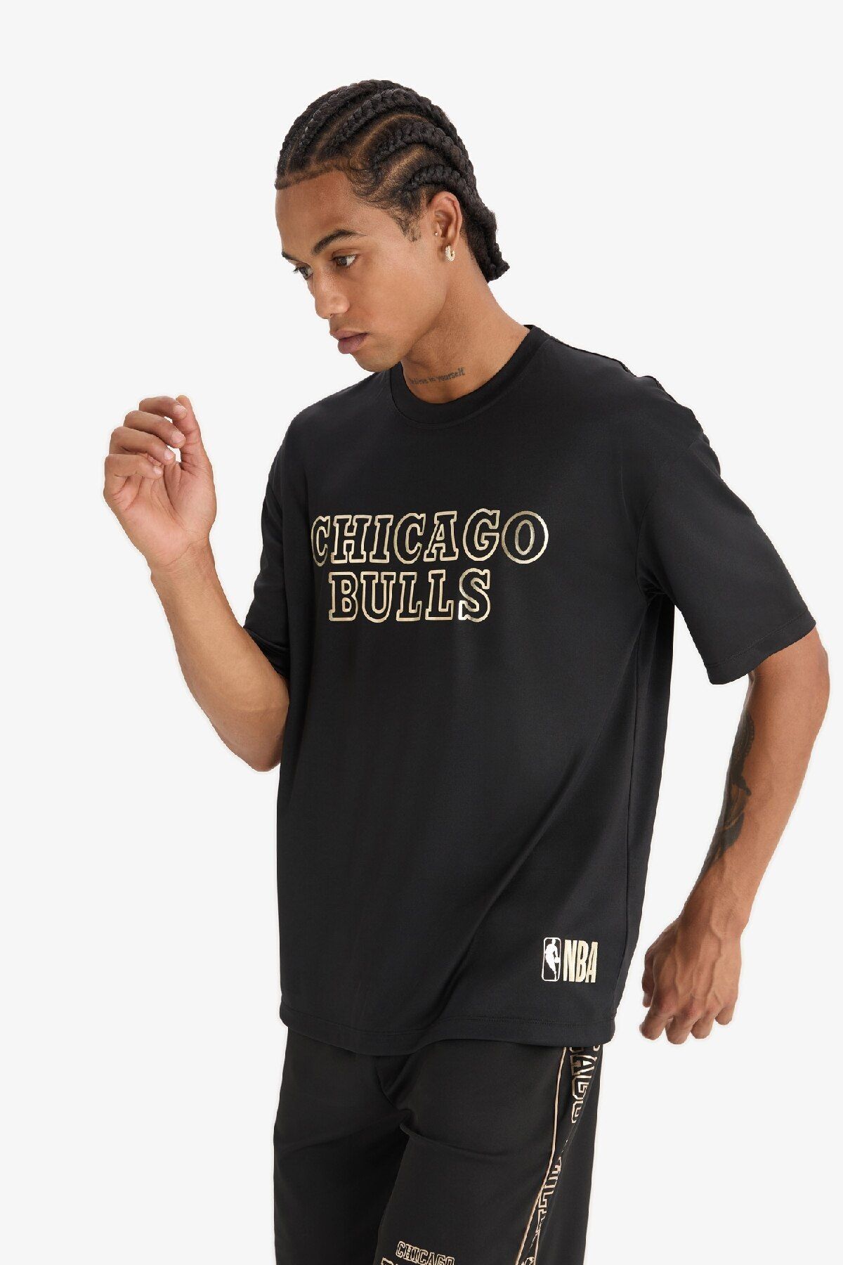 DeFacto-Oversize tričko NBA Chicago Bulls DeFactoFit – Crew Neck, krátký rukáv, široký střih E0361AX25SP 5