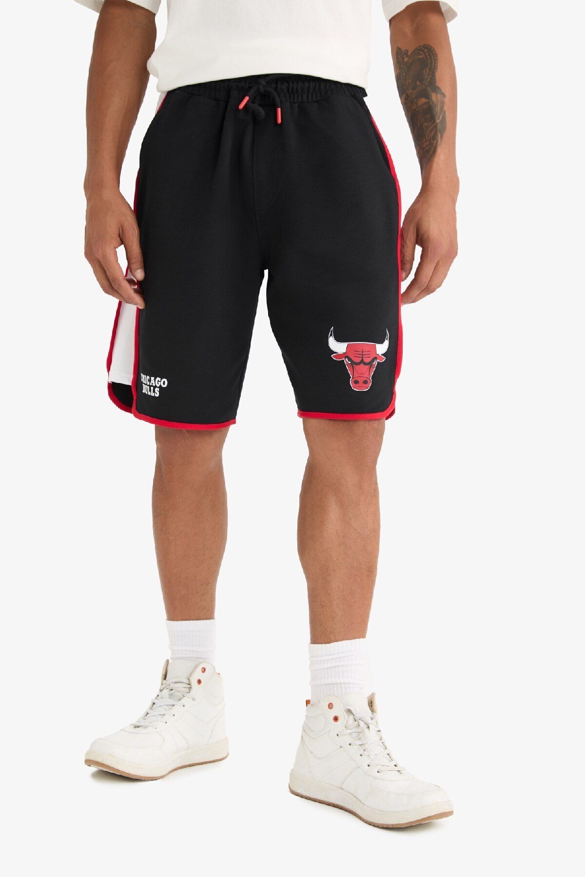 DeFacto-Krátke šortky DeFactoFit NBA Chicago Bulls Standard Fit A3822AX25SP 5