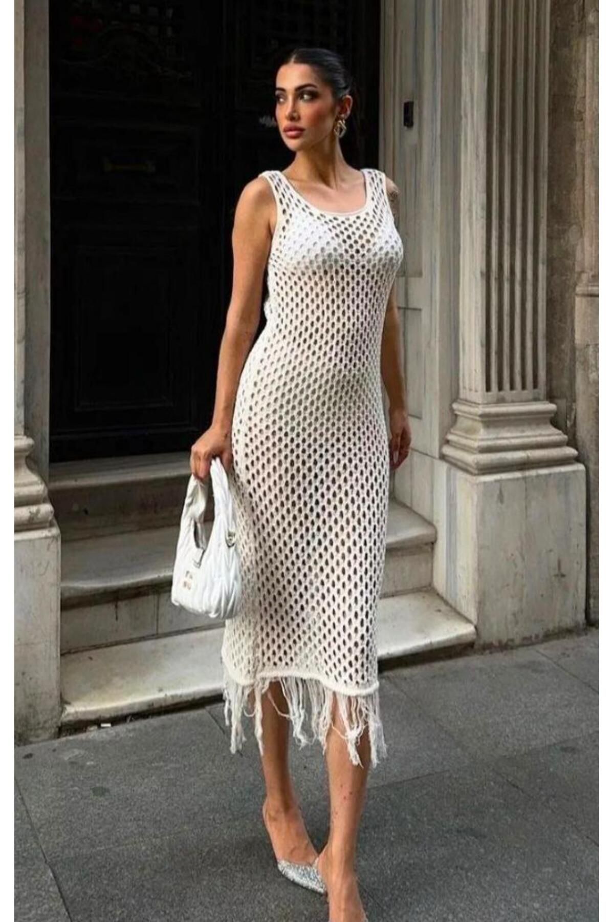 By Sümeyra Gültekin-Sleeveless Hemline Fringed Beach Dress 1