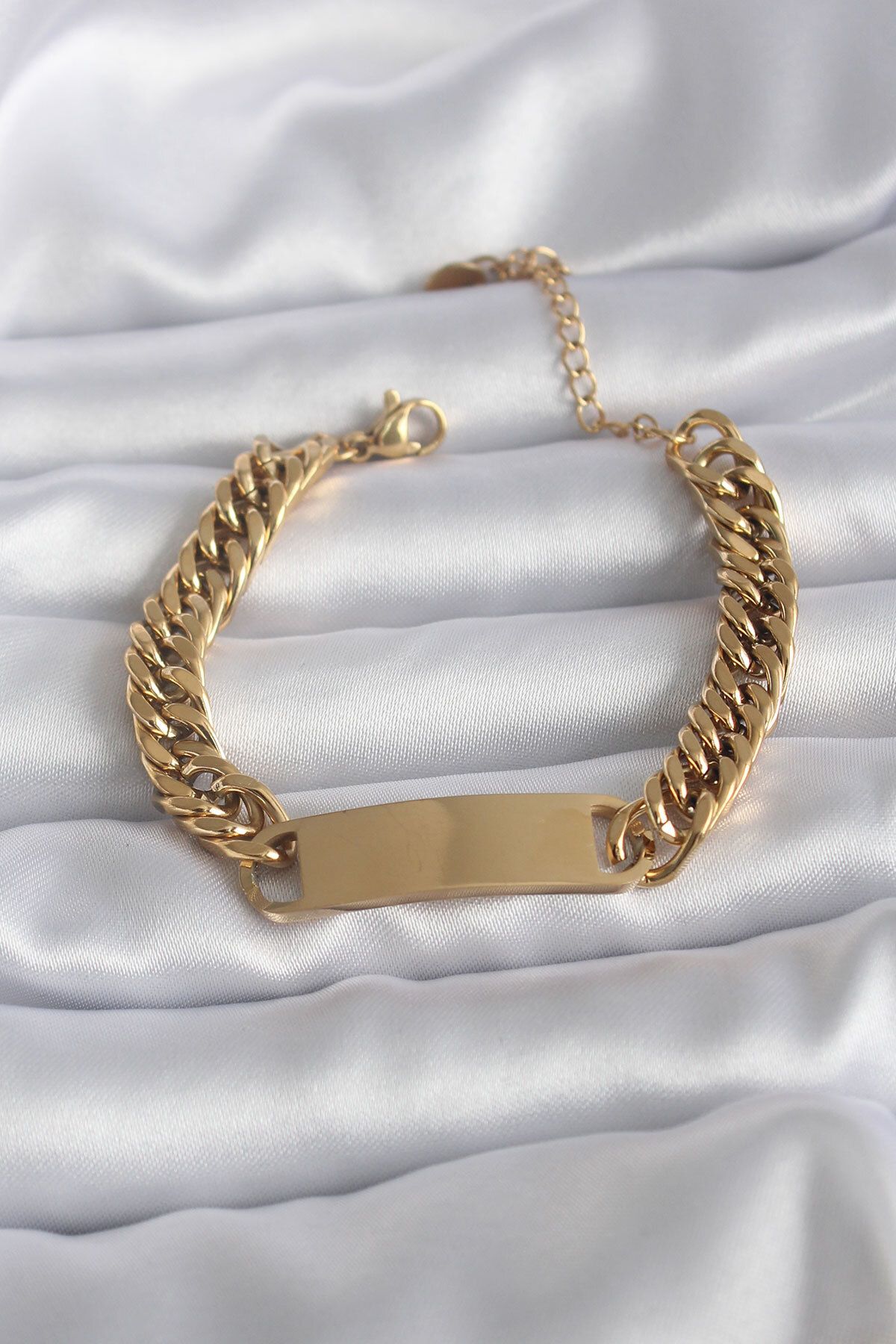 MMB Boutique 316L Çelik Gold Renk İsim Yazılabilir Plaka Model Kadın Bileklik