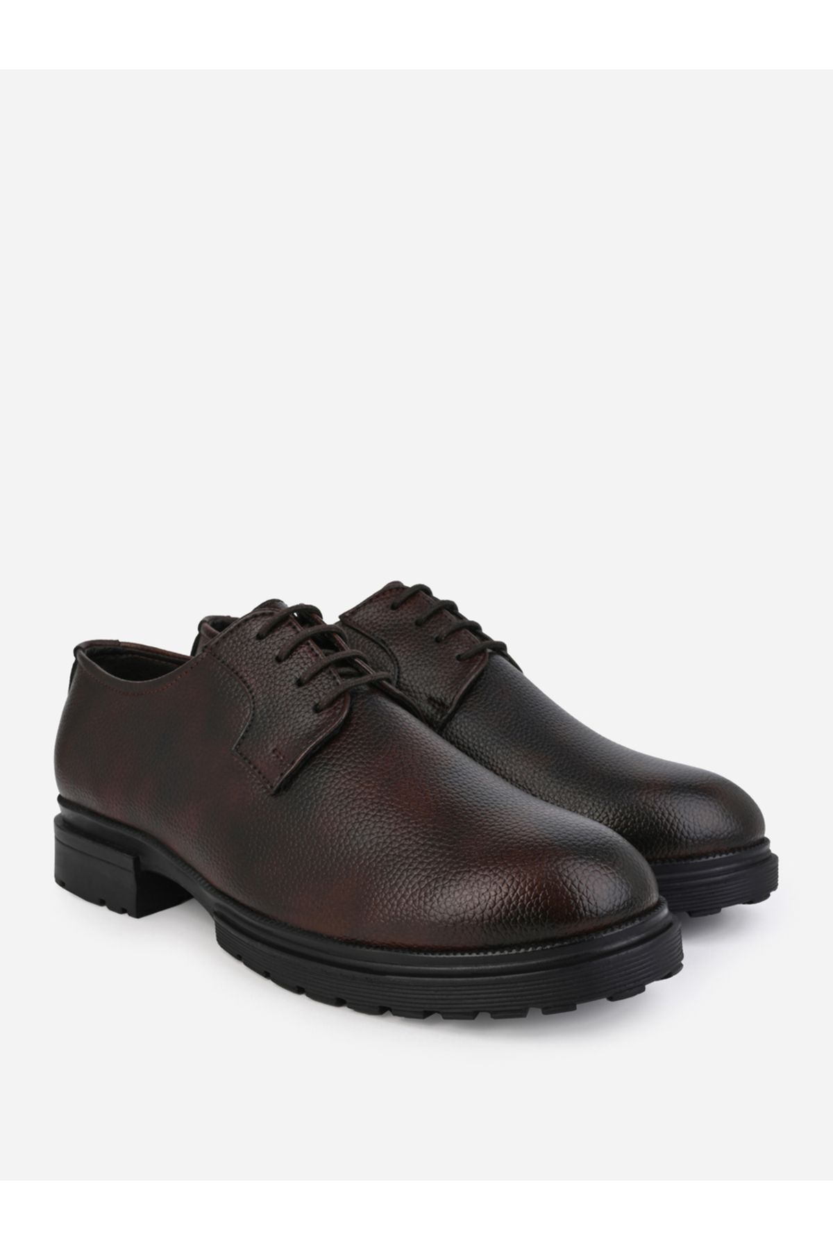 Styli-Textured Faux Leather Lace Up Oxford Shoes 2