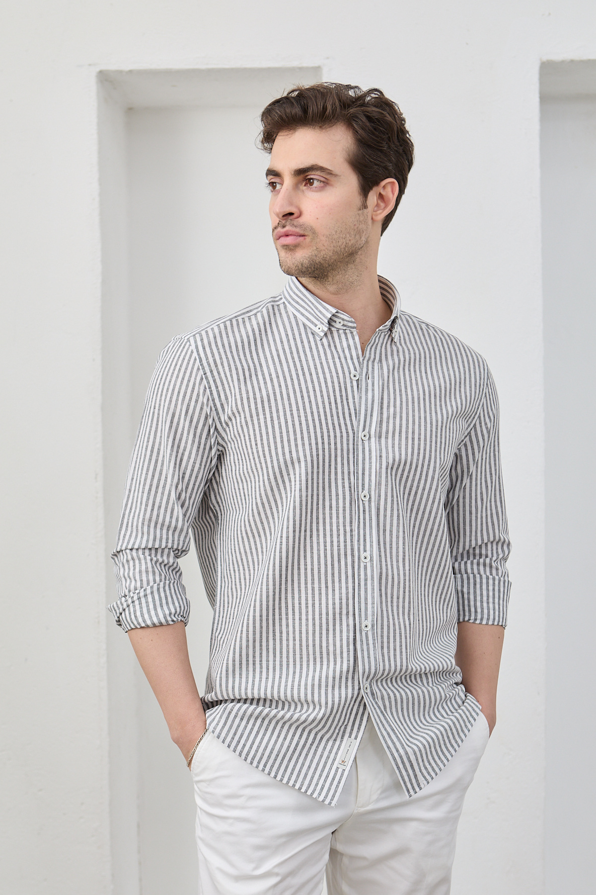 Erkek Gömlek Siyah Çizgili Pamuk Keten Modern Slim Fit Gömlek — مشکی G24 — تصویر 3 از 6