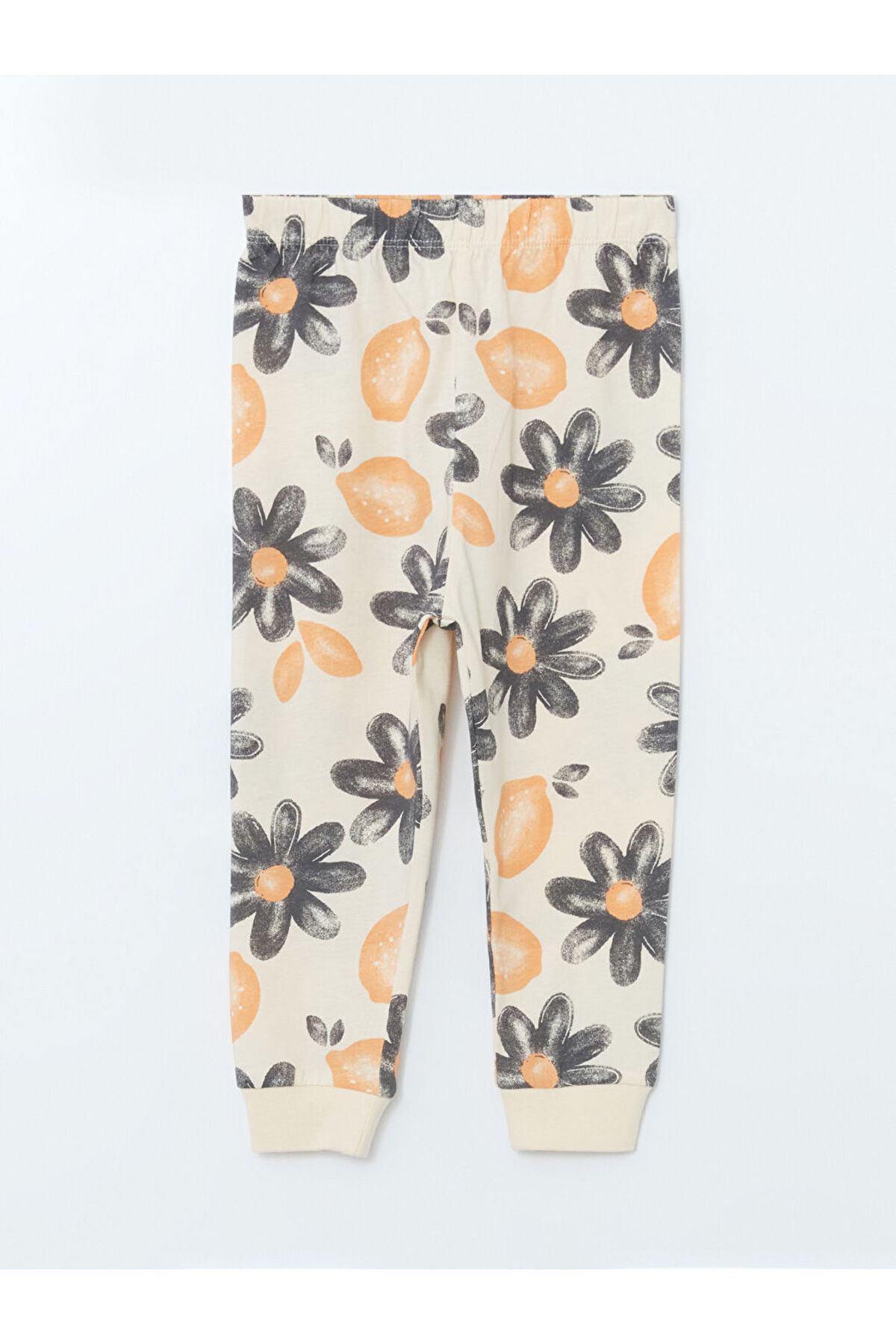 LC Waikiki GiyÇık Store den Bej Bisiklet Yaka Çiçekli Kız Bebek Pijama Takımı fotoğrafı 5 (önizleme)