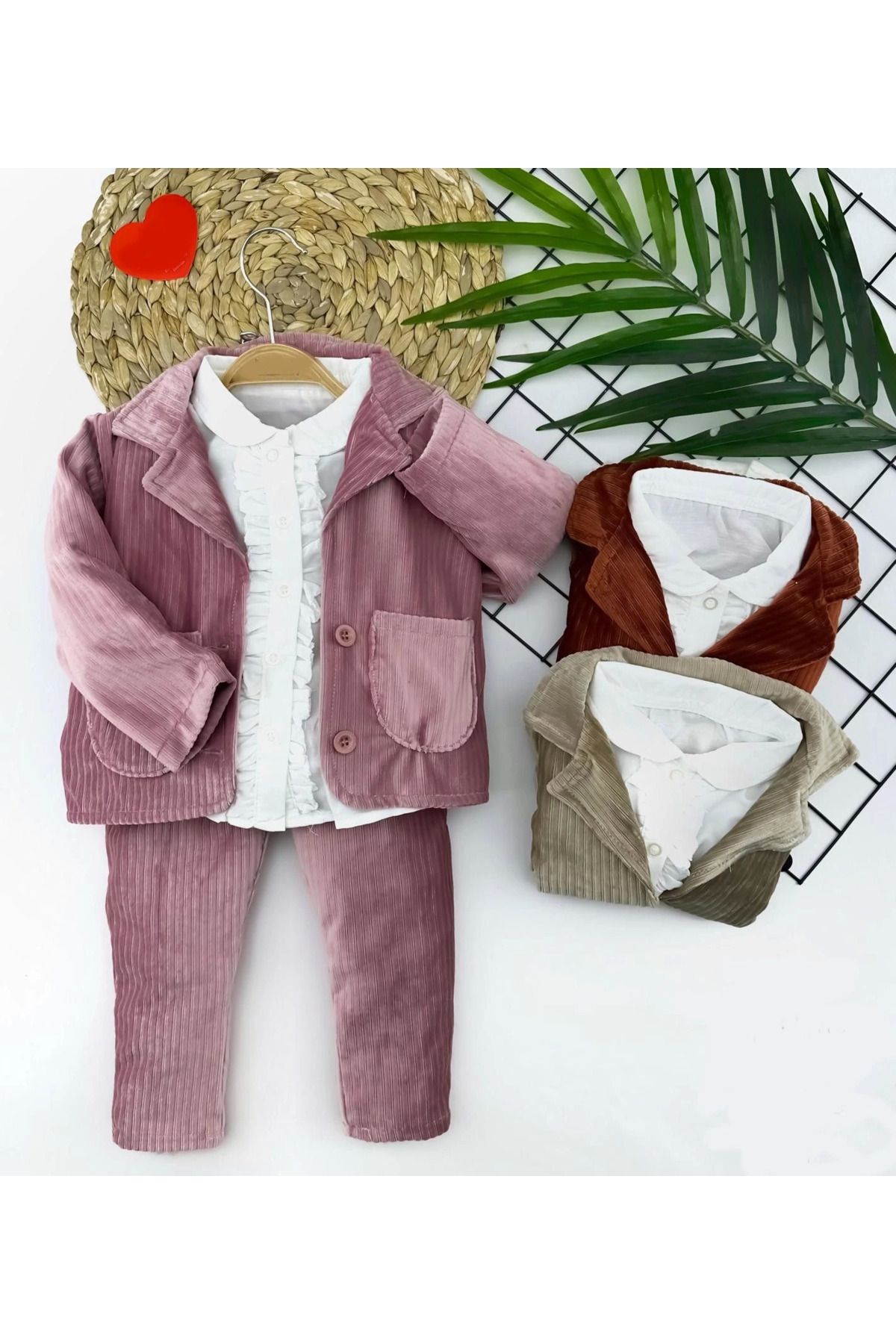 velmorafashion 2-3-4-5 Yaş Düğme Kapamalı Fırfır Gömlekli Kadife Ceket Pantolon 3lü Kız Bebek Takımı Bej