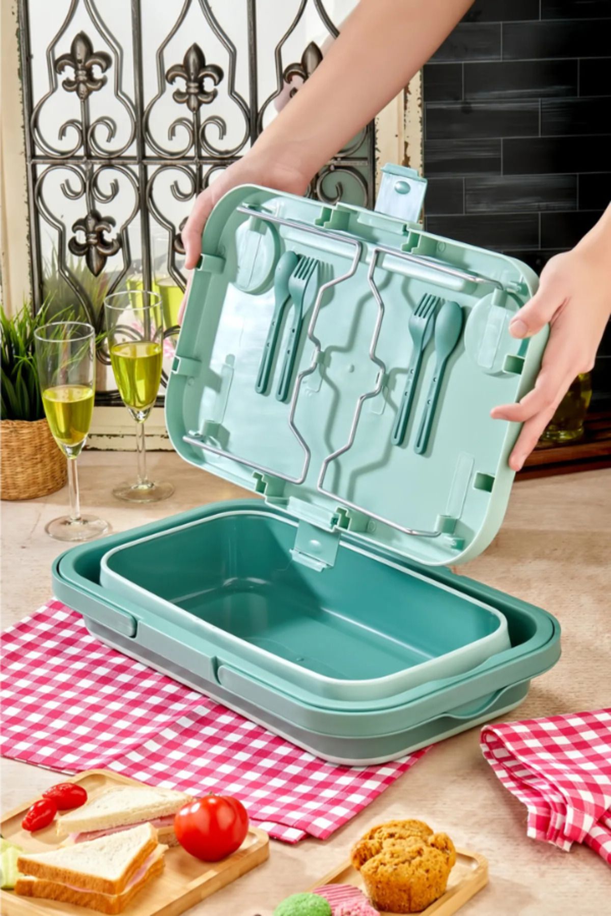 Wiky-Folding Picnic Set |   Silicone Basket Camping Bag with Table 3