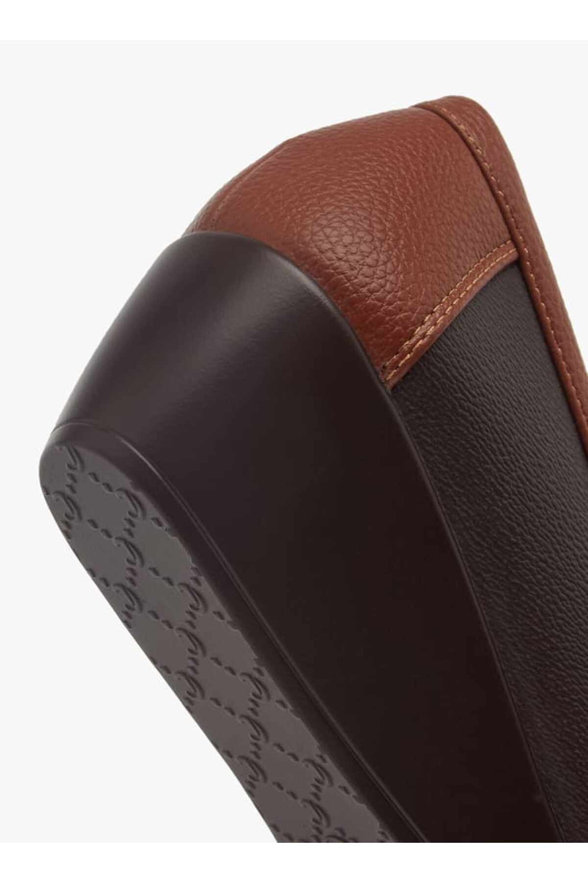Le Confort-Textured Slip-On Loafers with Wedge Heels 5