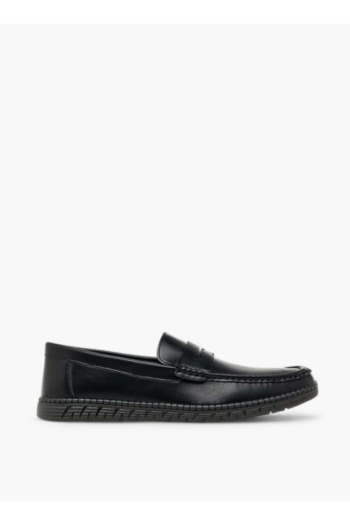 LBL by Shoexpress-Textured Slip-On Loafers with Cutout Detail 3