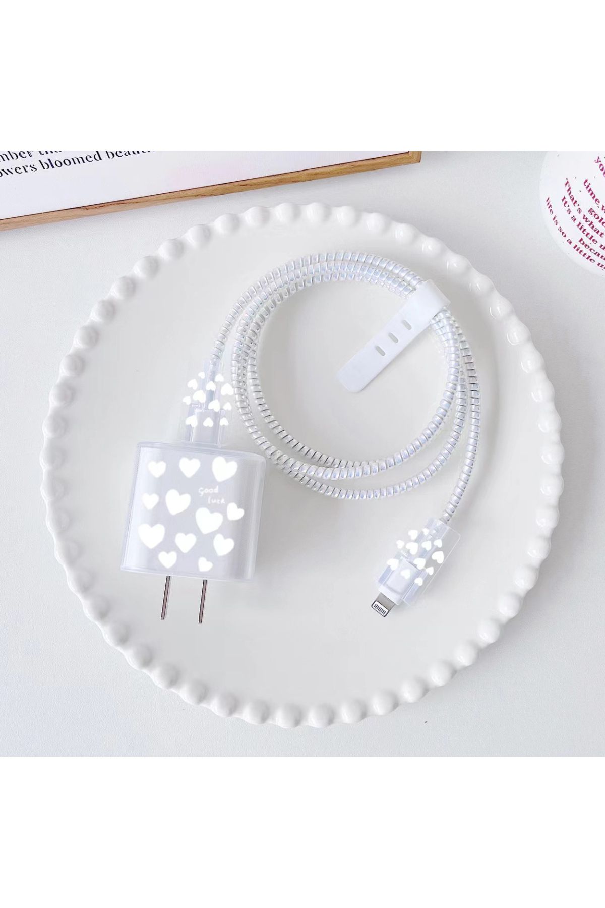 Choice-غطاء حماية كابل شحن بيانات Good Luck Love WHITE لهاتف iPhone 18/20w، غطاء حماية للشاحن 1