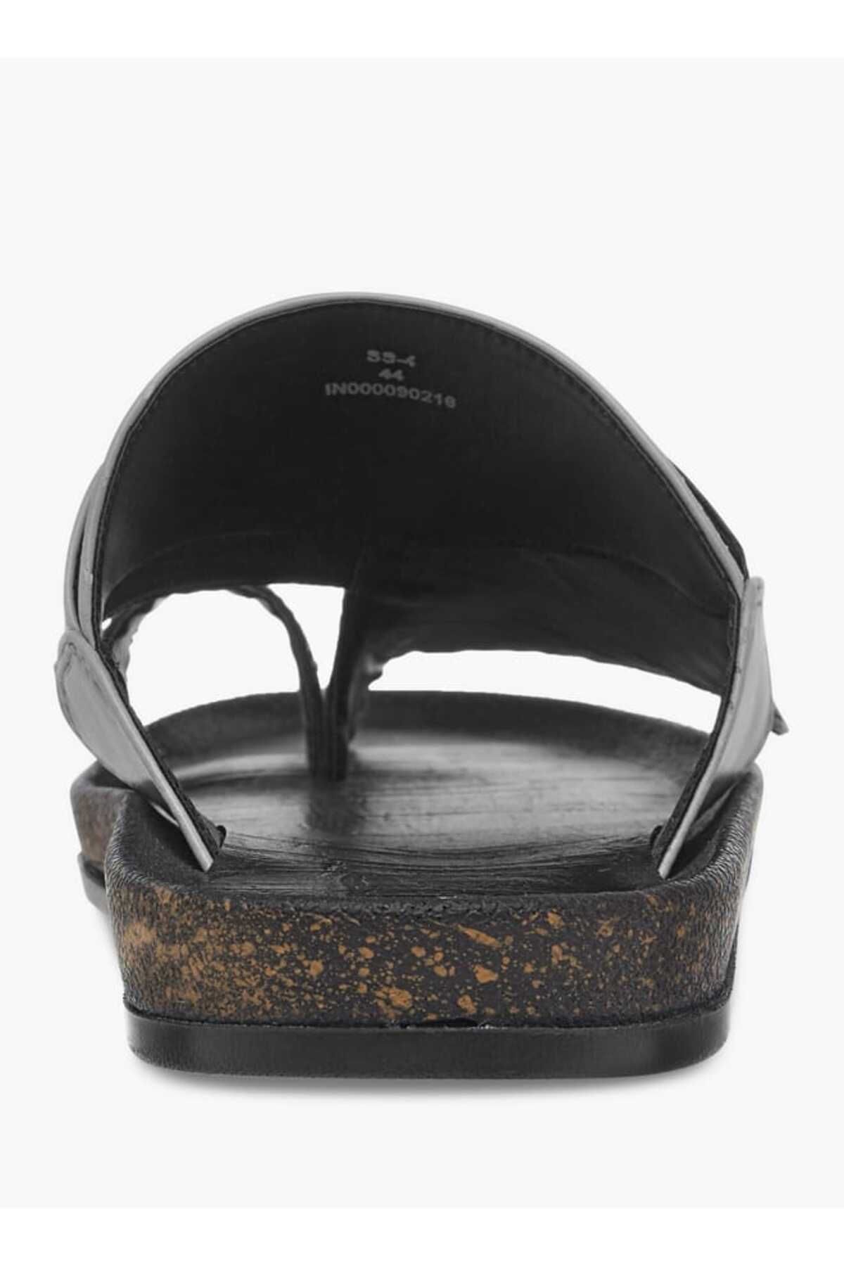 LBL by Shoexpress-Textured Slip-On Arabic Sandals with Toe Loop 4