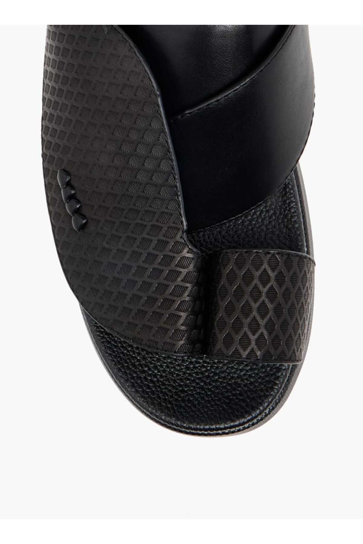 LBL by Shoexpress-Textured Slip-On Arabic Sandals with Toe Loop Detail 3