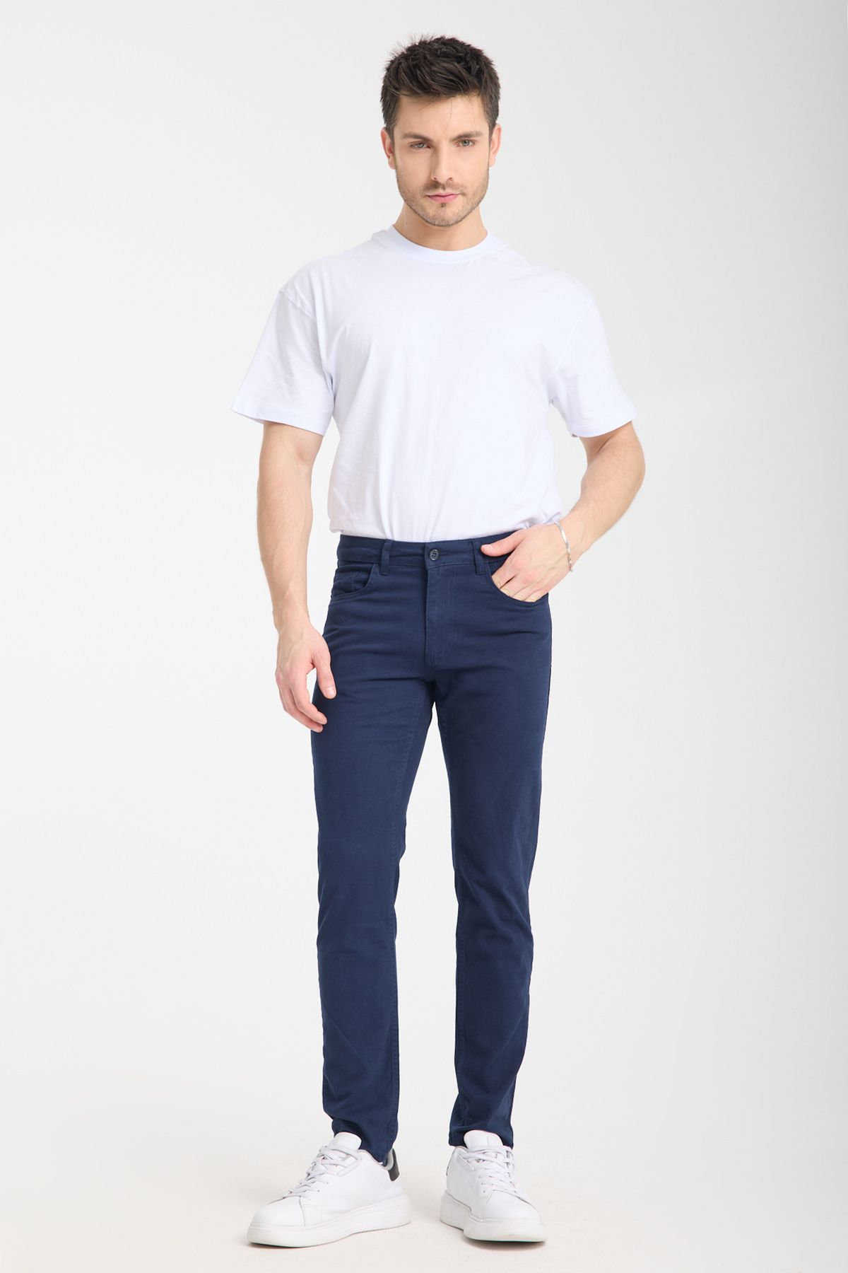 Trendyol Collection-Sötétkék Slim Fit Basic 5 zsebes rugalmas gabardin nadrág TMNSS25PL00020 6