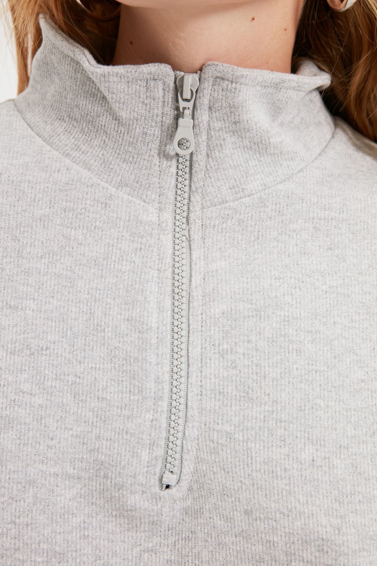 Trendyol Collection-Šedá Thessaloniki/Knitwear Look Límec na zip Regular/Regular Fit Pletená mikina TWOAW22SW0732 8