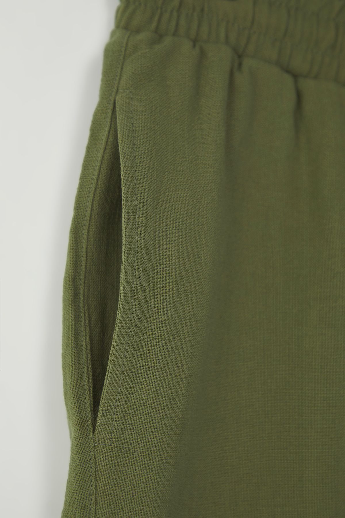 Trendyol Collection-Χακί κανονικό σορτς & βερμούδες TMNSS23SR00030 2