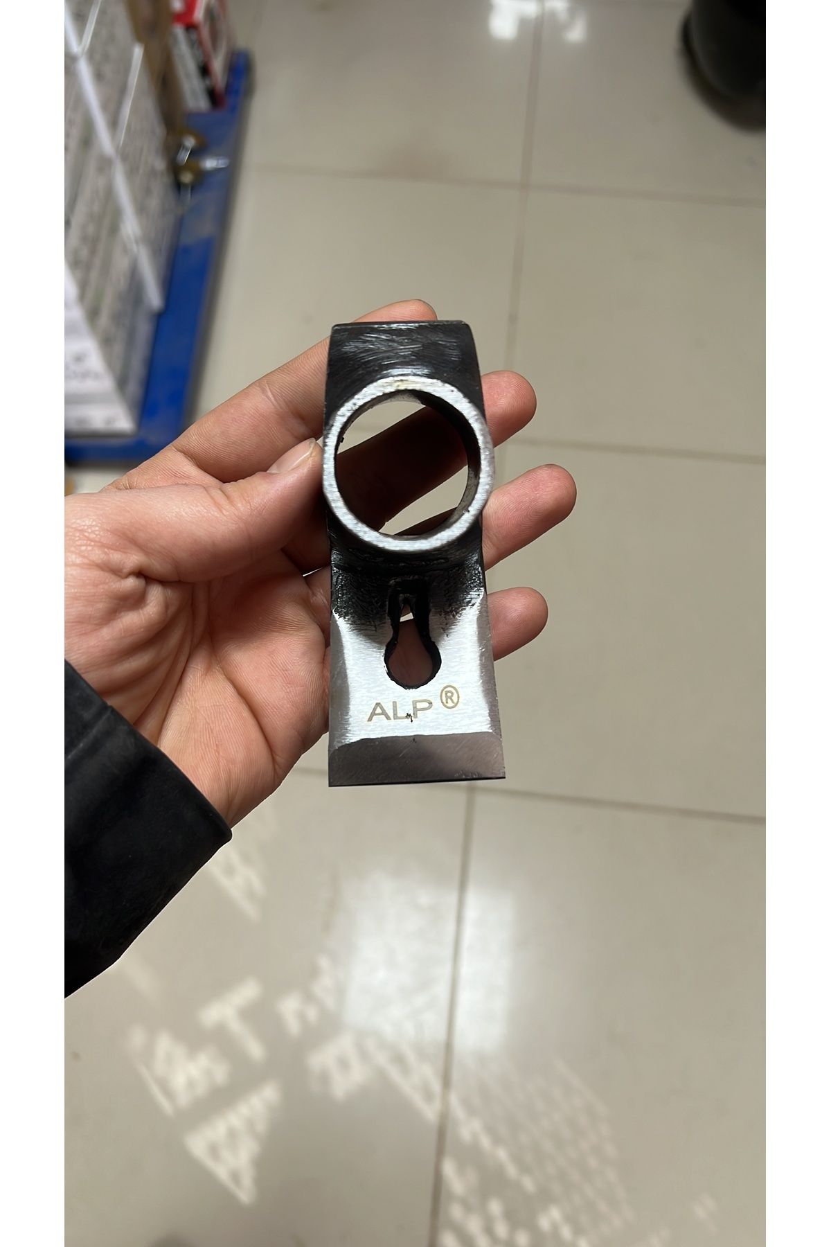 Alp Mıknatıslı Keser