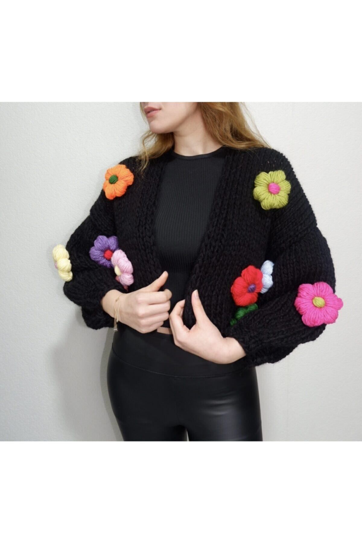 mihal boutique  Siyah Çiçek Motifli El Örgüsü Hırka - Görsel 2
