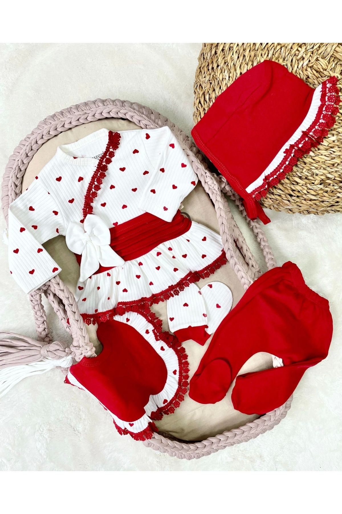 Babydonat-Heart Patterned Lace Embroidered Hospital Exit 5