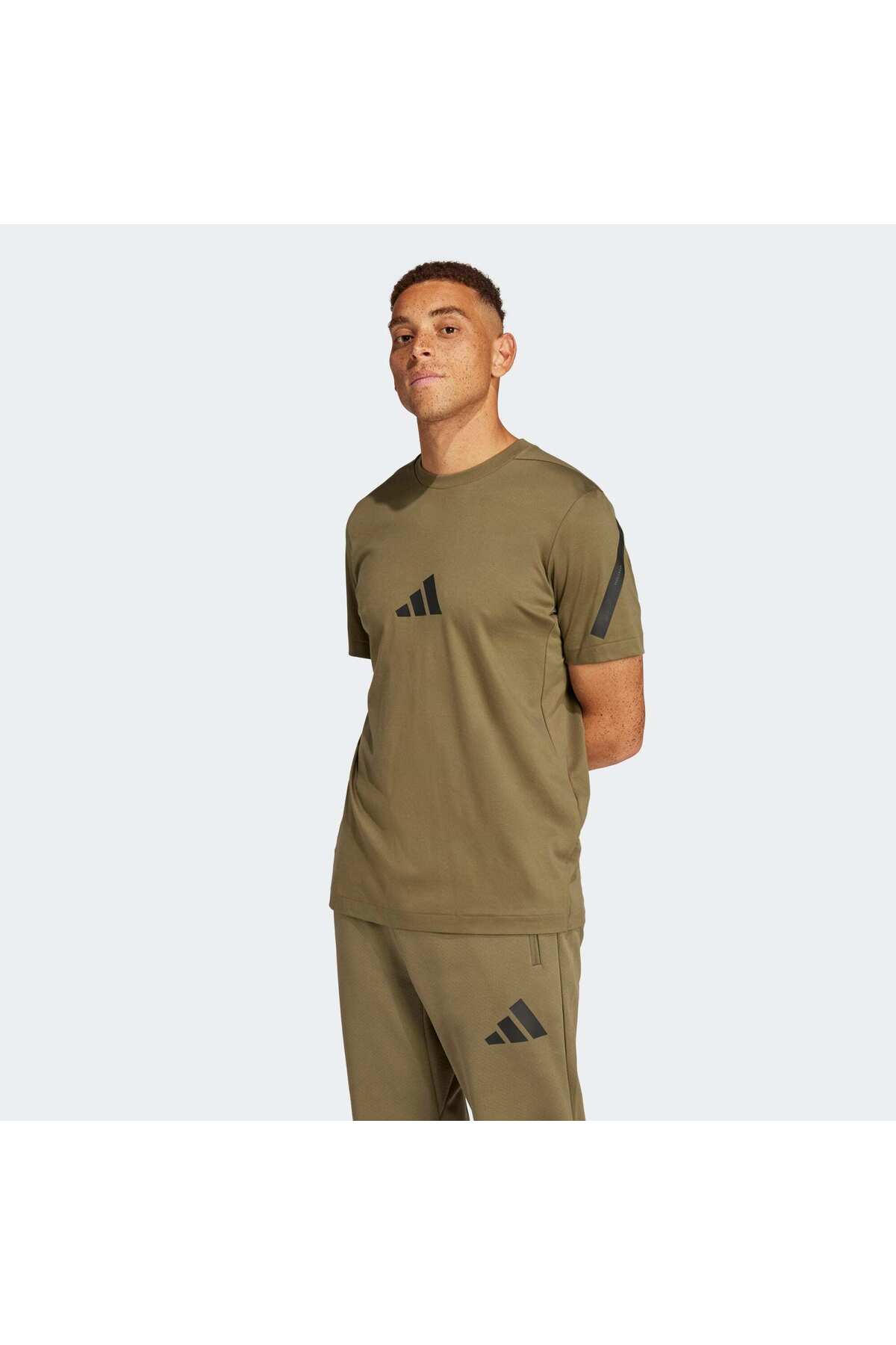 تیشرتمردانهadidasرنگارنگ