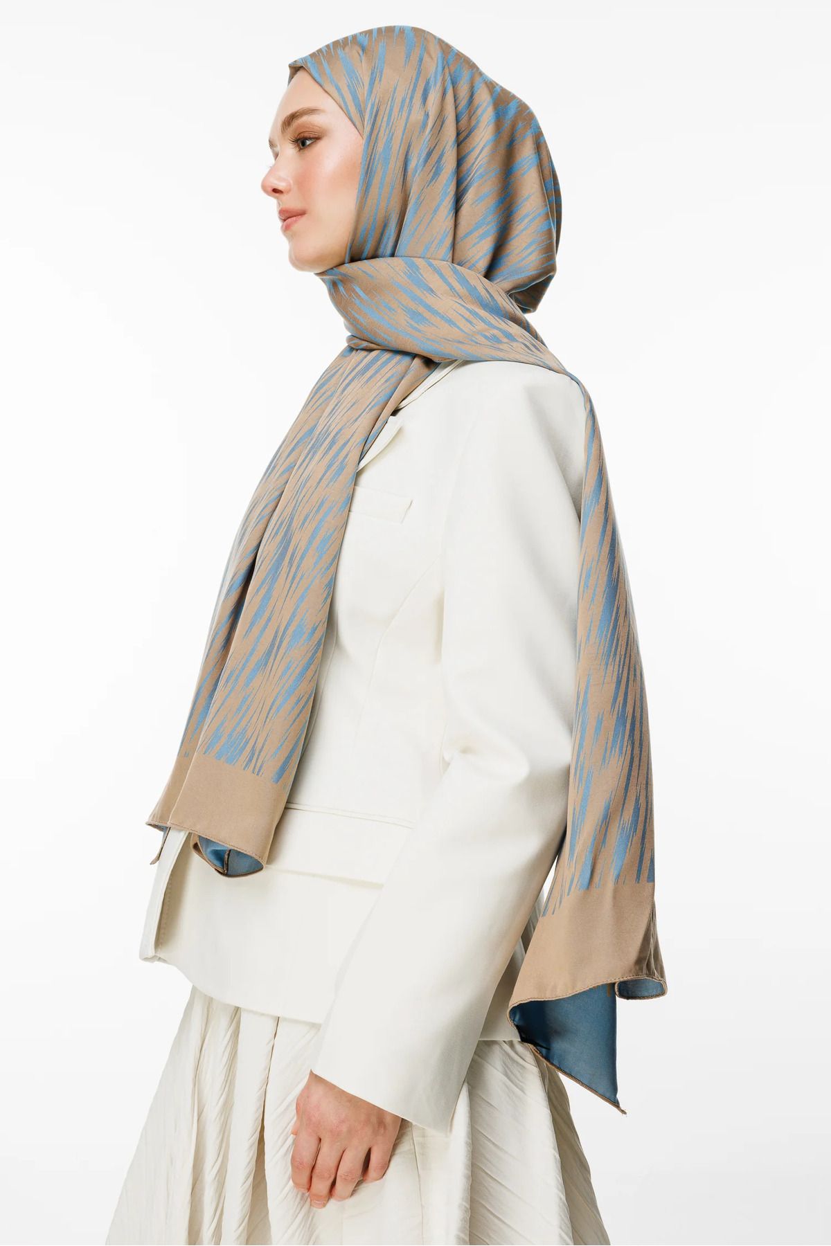Mooncorn-Mink-Turquoise Double-Sided Shawl on Selis Pattern 2