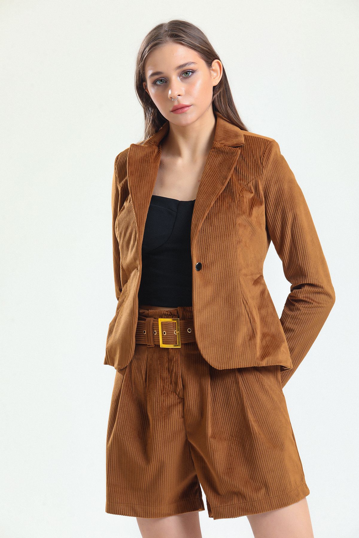 complete the look image