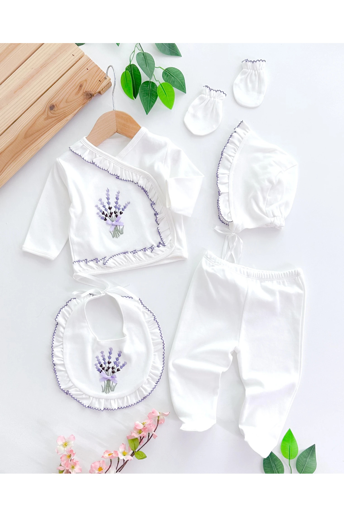 Bilge Trend KIZ BEBEK YENİ DOĞAN BEYAZ LAVANTA NAKIŞLI LÜKS HASTANE ÇIKIŞI %100 PAMUK fotoğrafı 2 (önizleme)