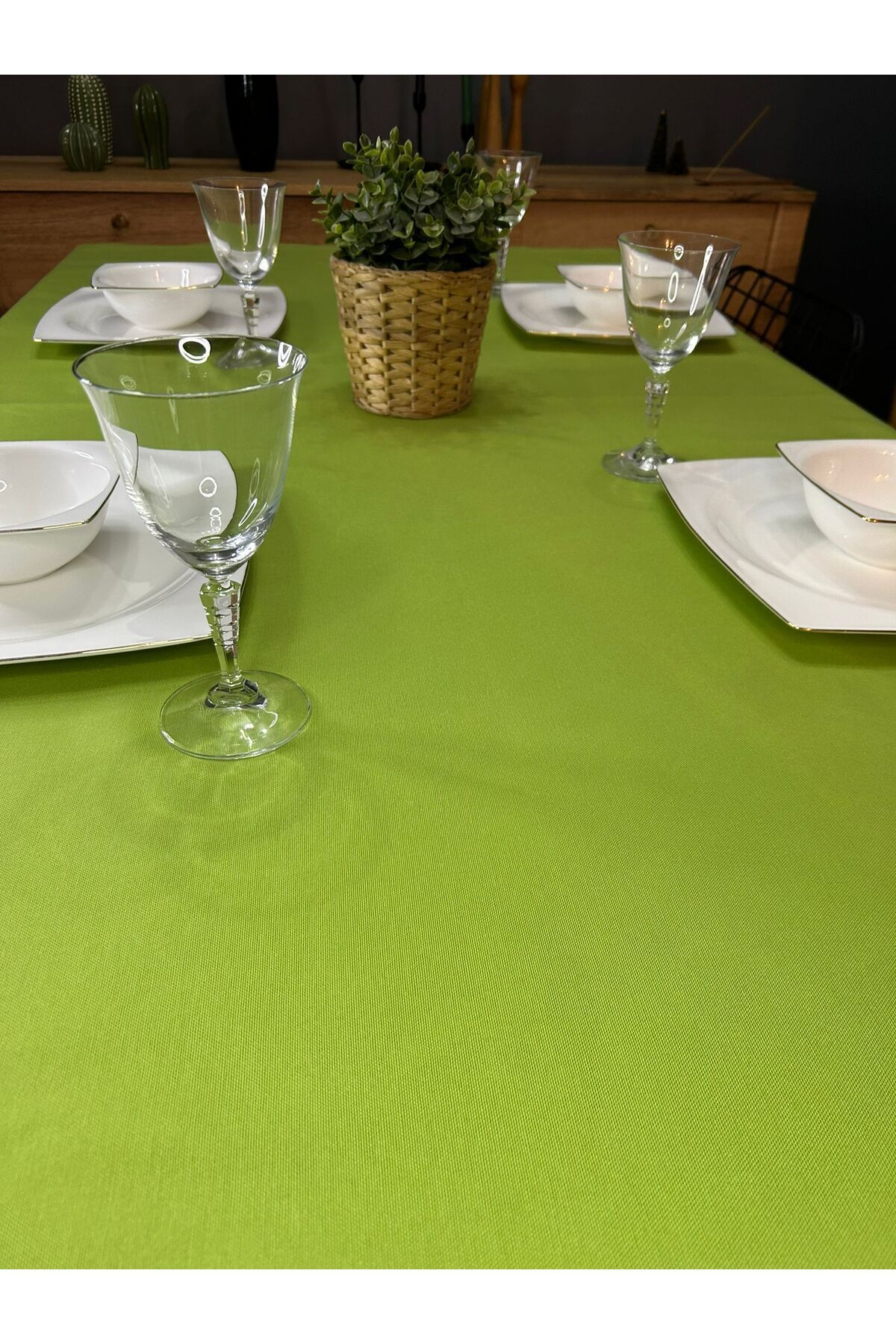 Angels' Collection-Dartless Tablecloth with Water Repellent Feature 2