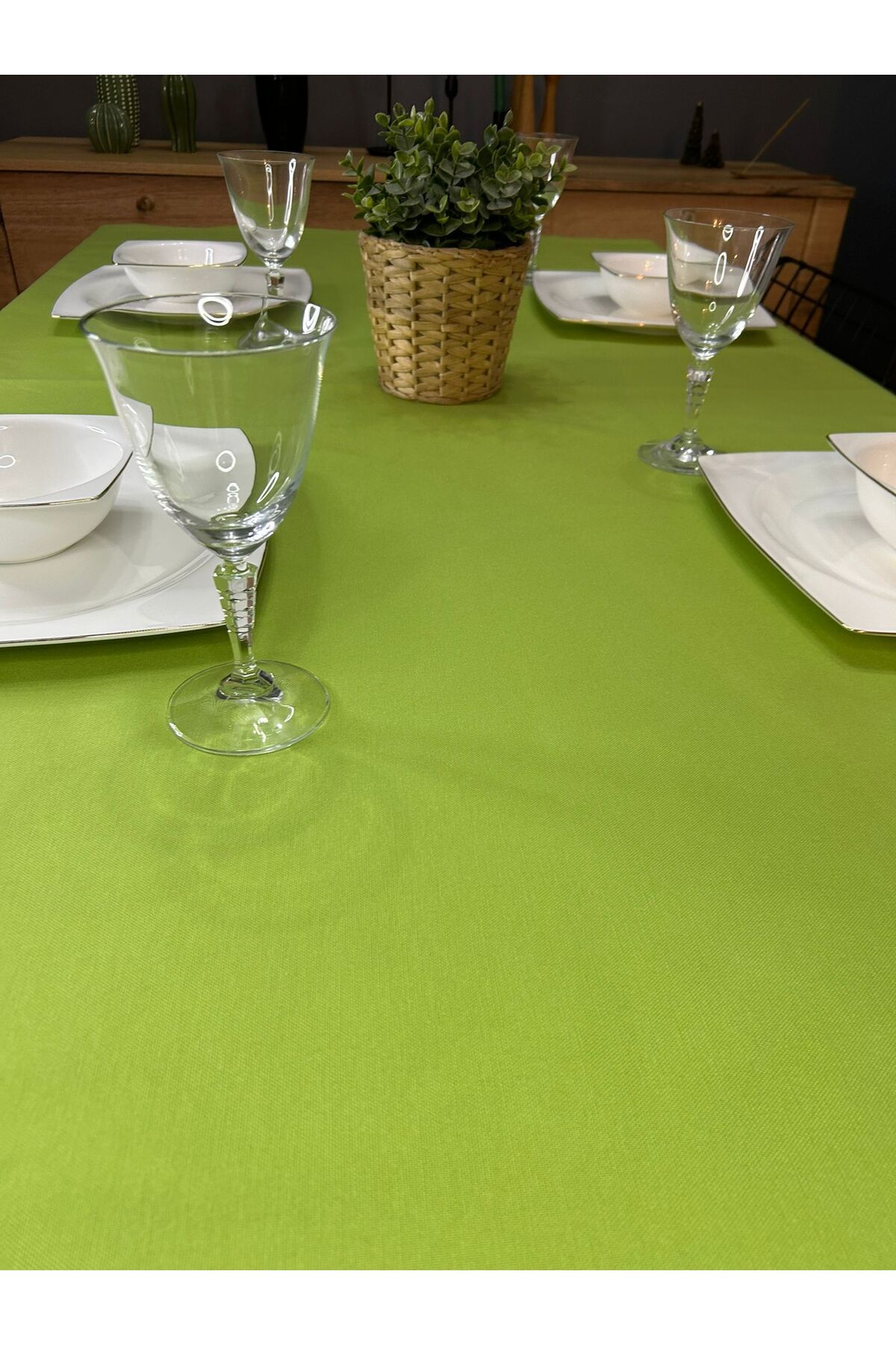 Angels' Collection-Dartless Tablecloth with Water Repellent Feature 7