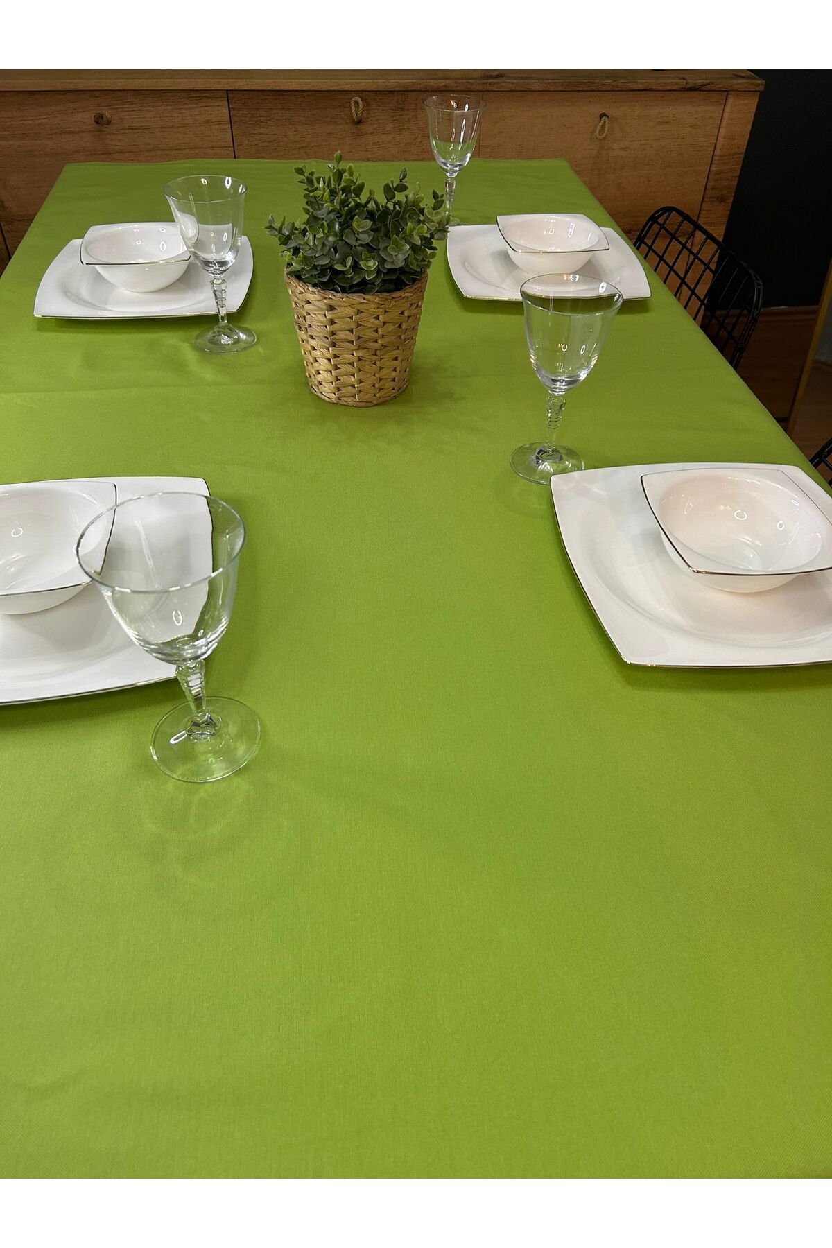 Angels' Collection-Dartless Tablecloth with Water Repellent Feature 6