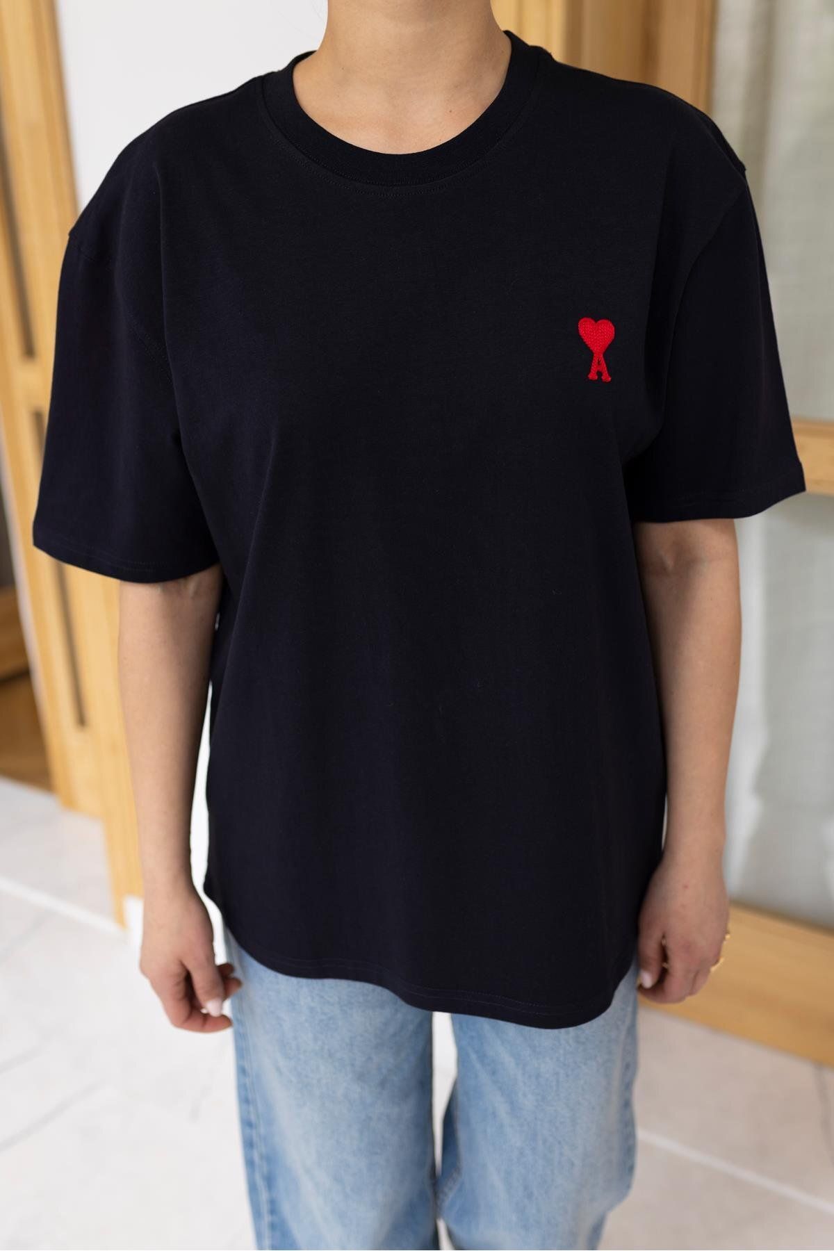 Askı Nişantaşı Lacivert Kalp Nakış Detaylı Oversize Tshirt