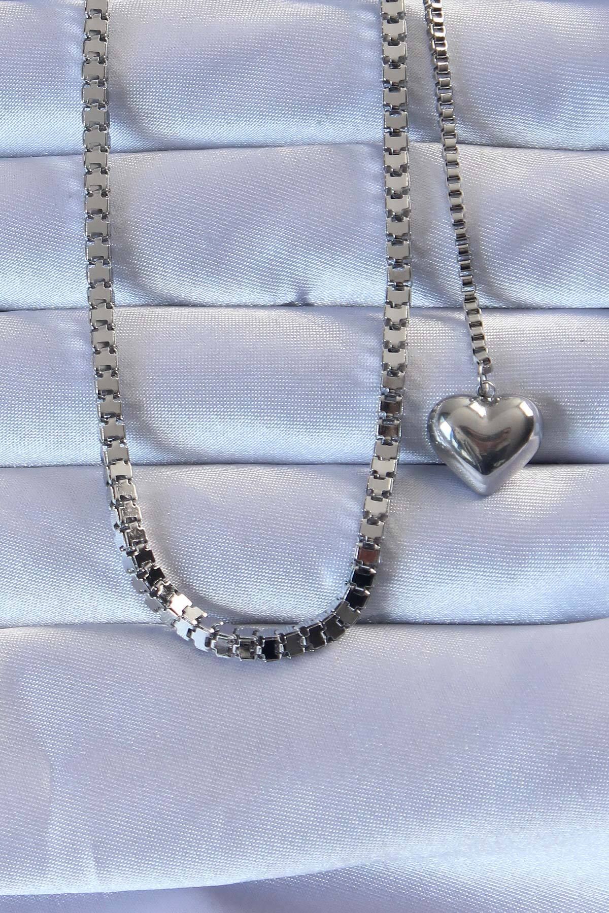 MMB Boutique 316L Çelik Gümüş Renk Küp Zincirli Kalpli Kolye
