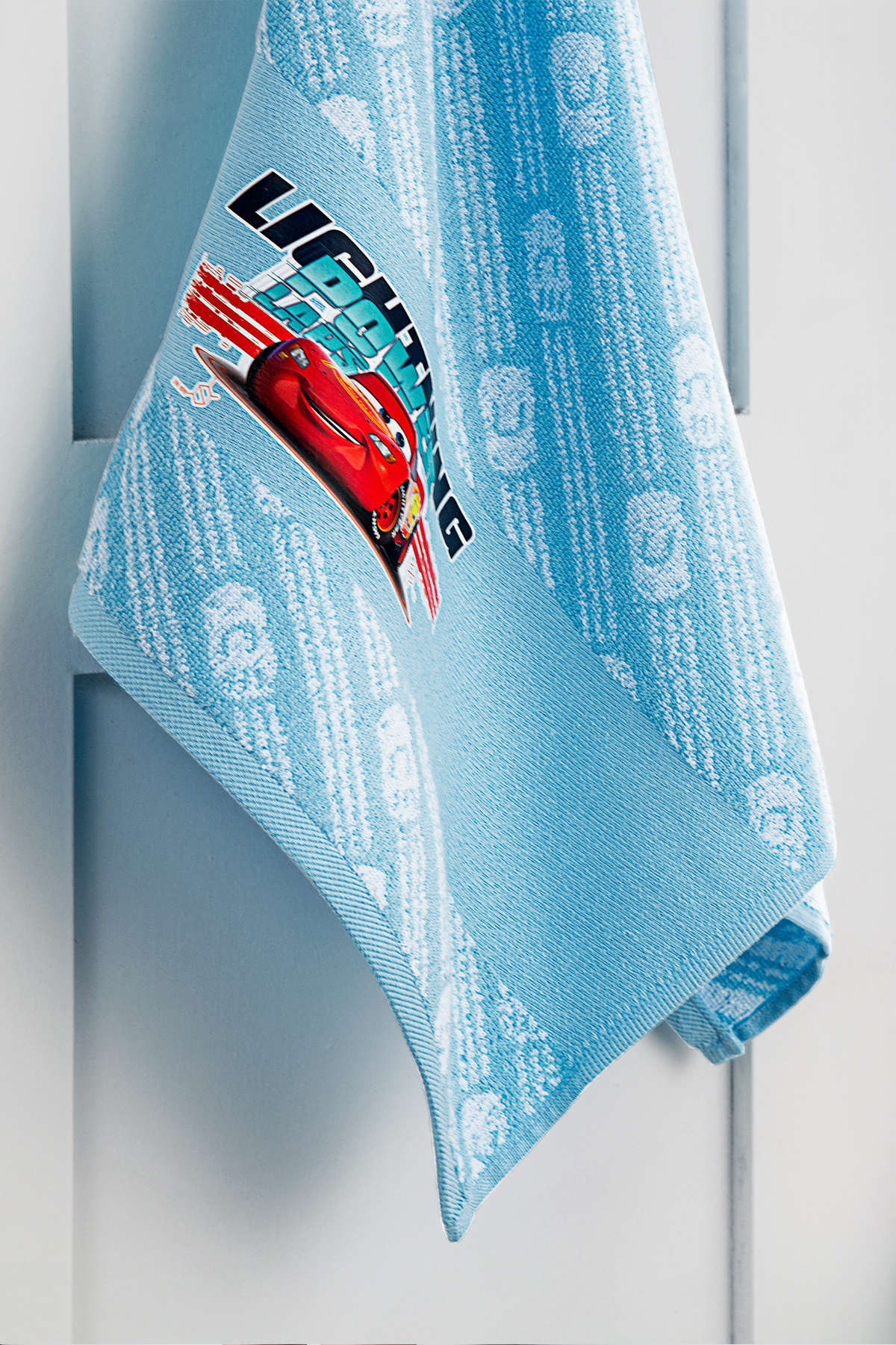 Özdilek Cars Power Disney Lisanslı Çocuk Bornoz Seti 5/6 Yaş fotoğrafı 3 (önizleme)