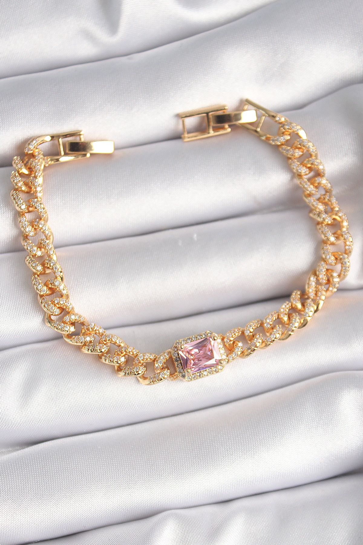 Evinso Pirinç Gold Renk Pembe Zirkon Taşlı Vip Seri Kadın Bileklik