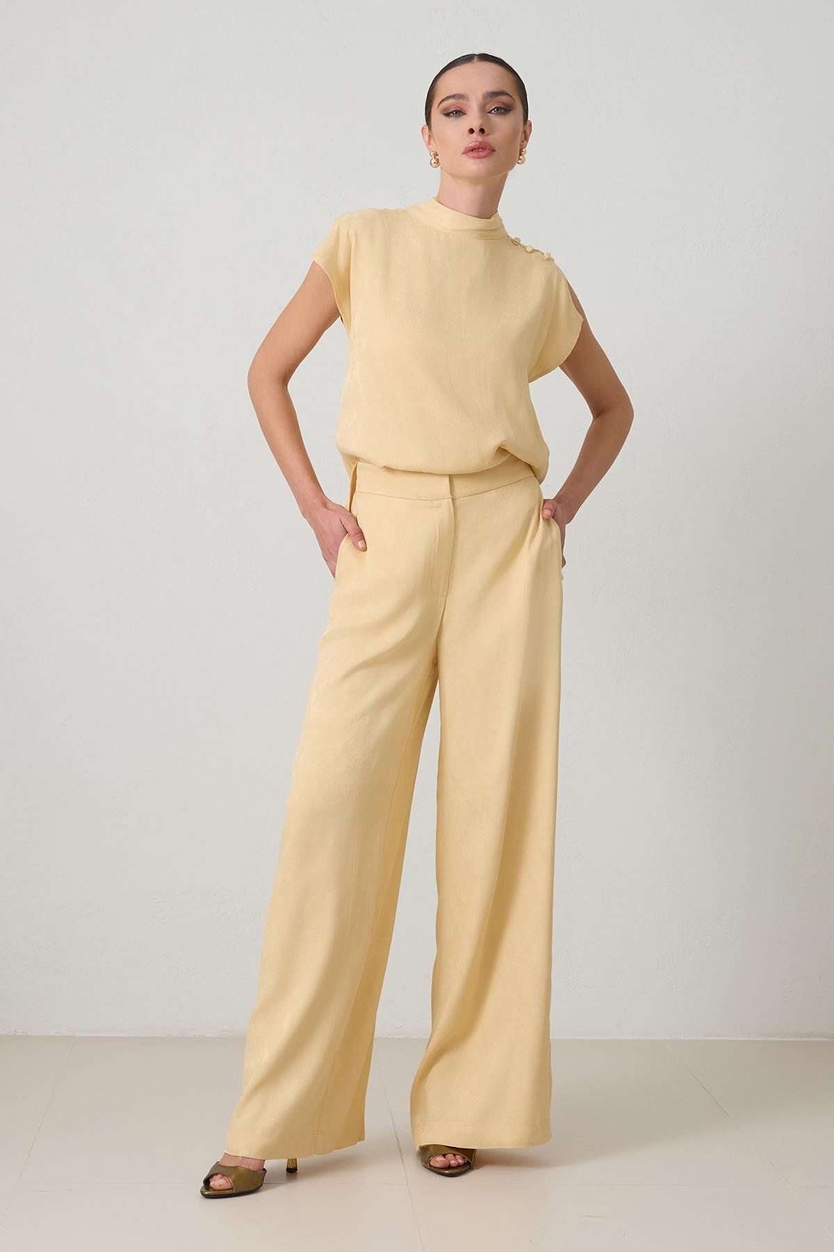 Setre-Butter Yellow Relaxed Fit Patterned Trousers 1