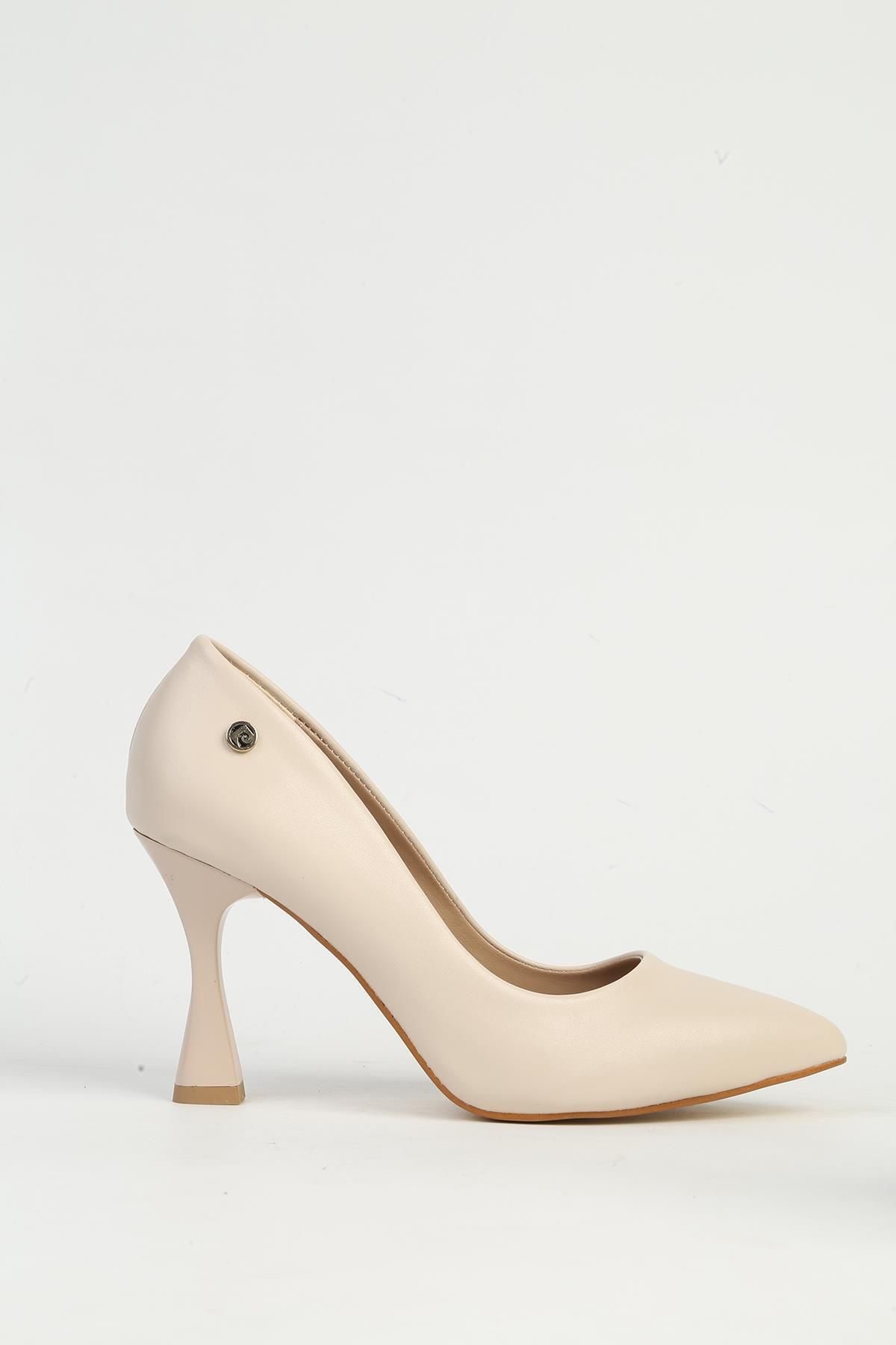 کفش پاشنه دار زنانه کرم PC-54751 Pierre Cardin