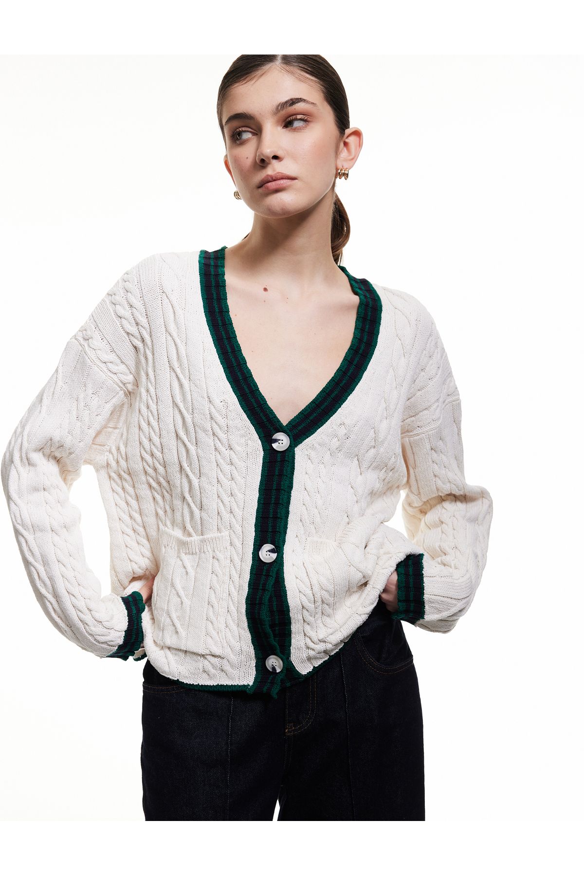 Koton-Hair Knit Textured Long Sleeve Pocket V-Neck Buttoned Oversize Knitwear Cardigan 1