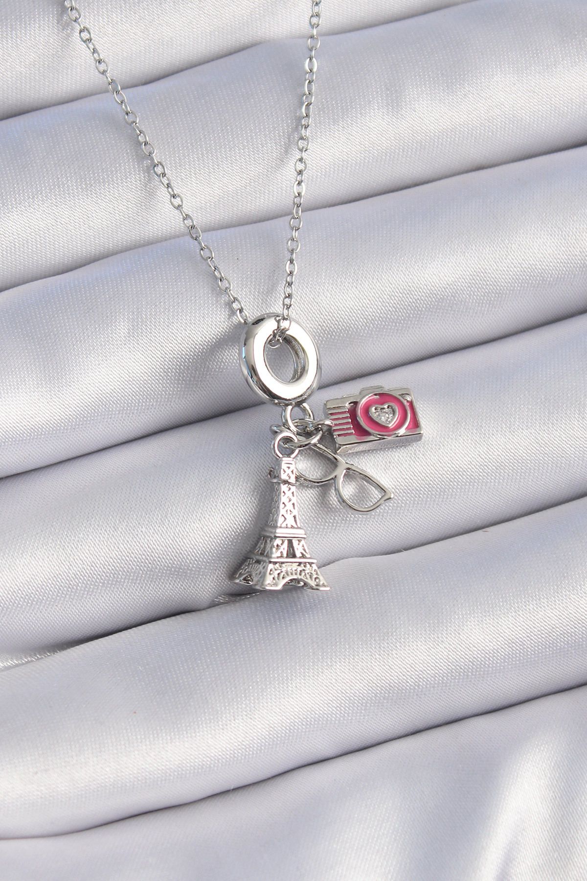MMB Boutique 316L Çelik Gümüş Renk Eyfel Kule Fotoğraf Makinesi Model Charm Kadın Kolye