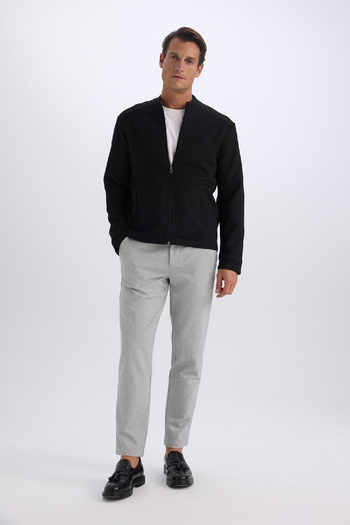 DeFacto-Spodnie Jogger Basic z prostą kieszenią i prostą nogawką T6317Az25Sp 3