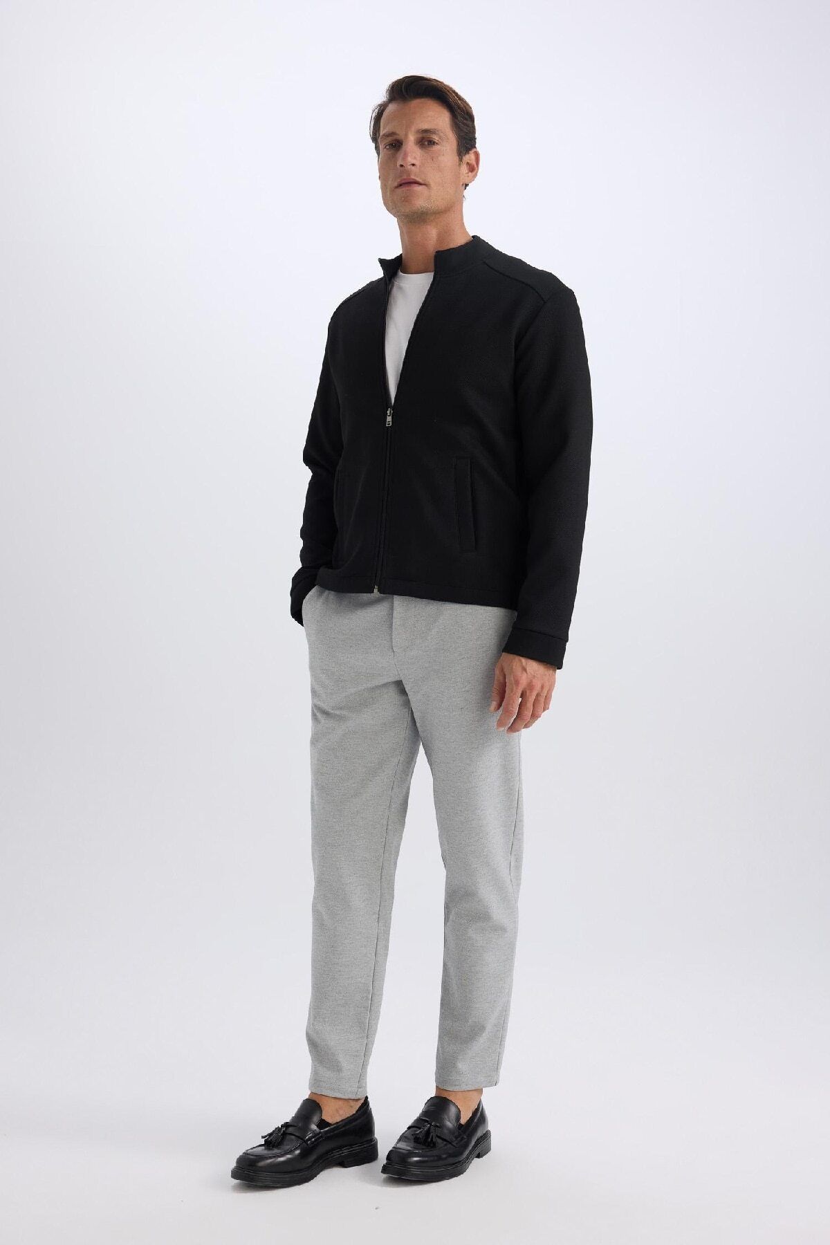 DeFacto-Spodnie Jogger Basic z prostą kieszenią i prostą nogawką T6317Az25Sp 4